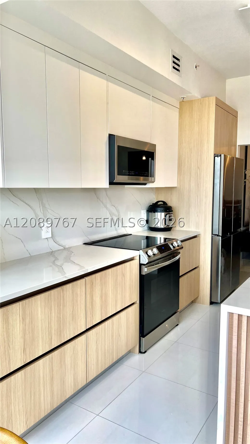 3001 NE 185th St #421