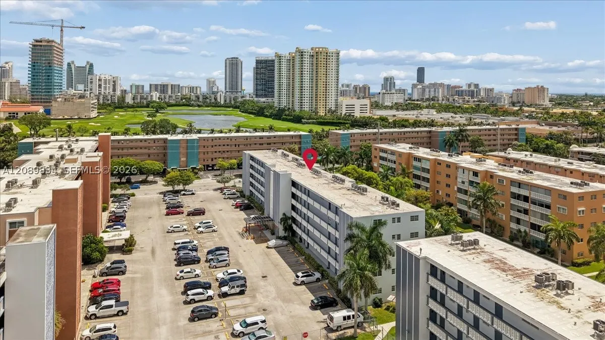 233 NE 14th Ave #2nd floor