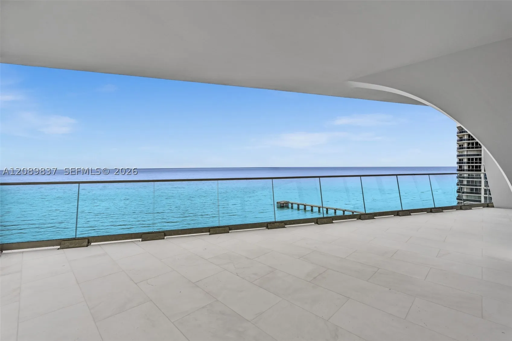 16901 Collins Ave #2003