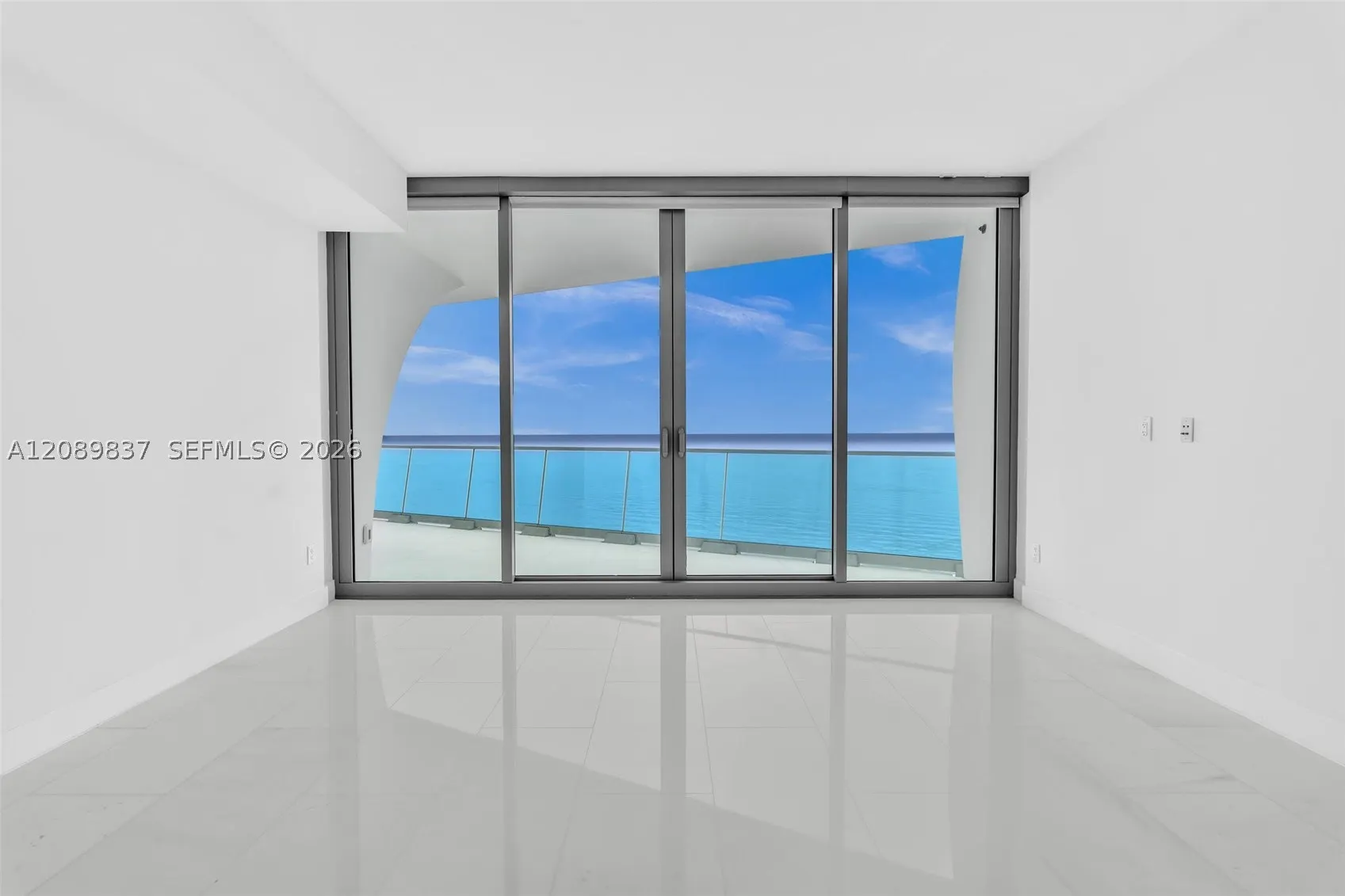 16901 Collins Ave #2003