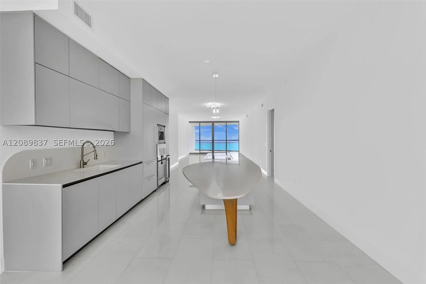 16901 Collins Ave #2003