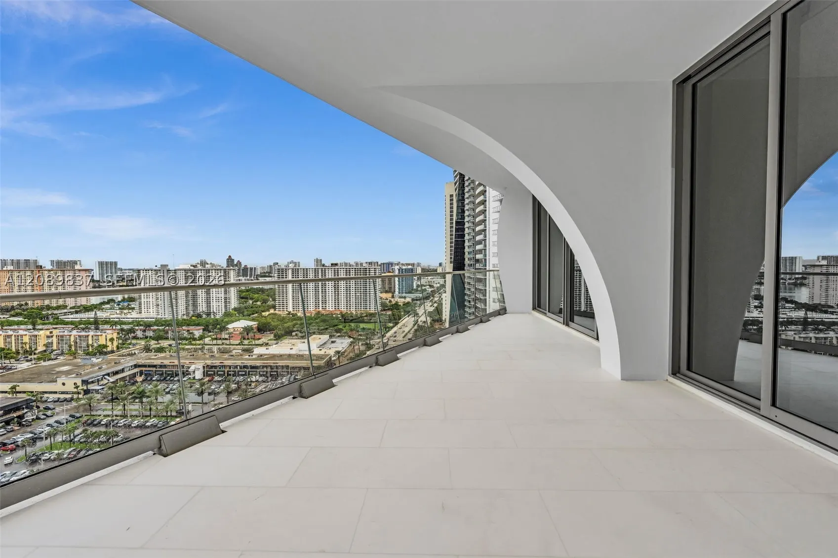 16901 Collins Ave #2003