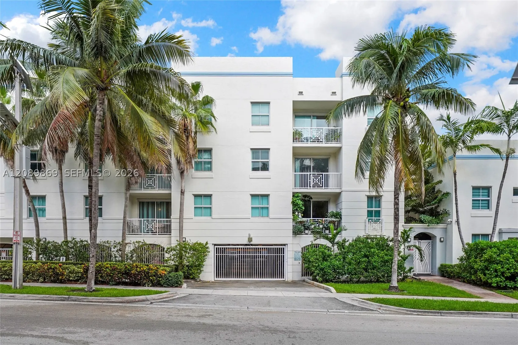 9172 Collins Ave #302