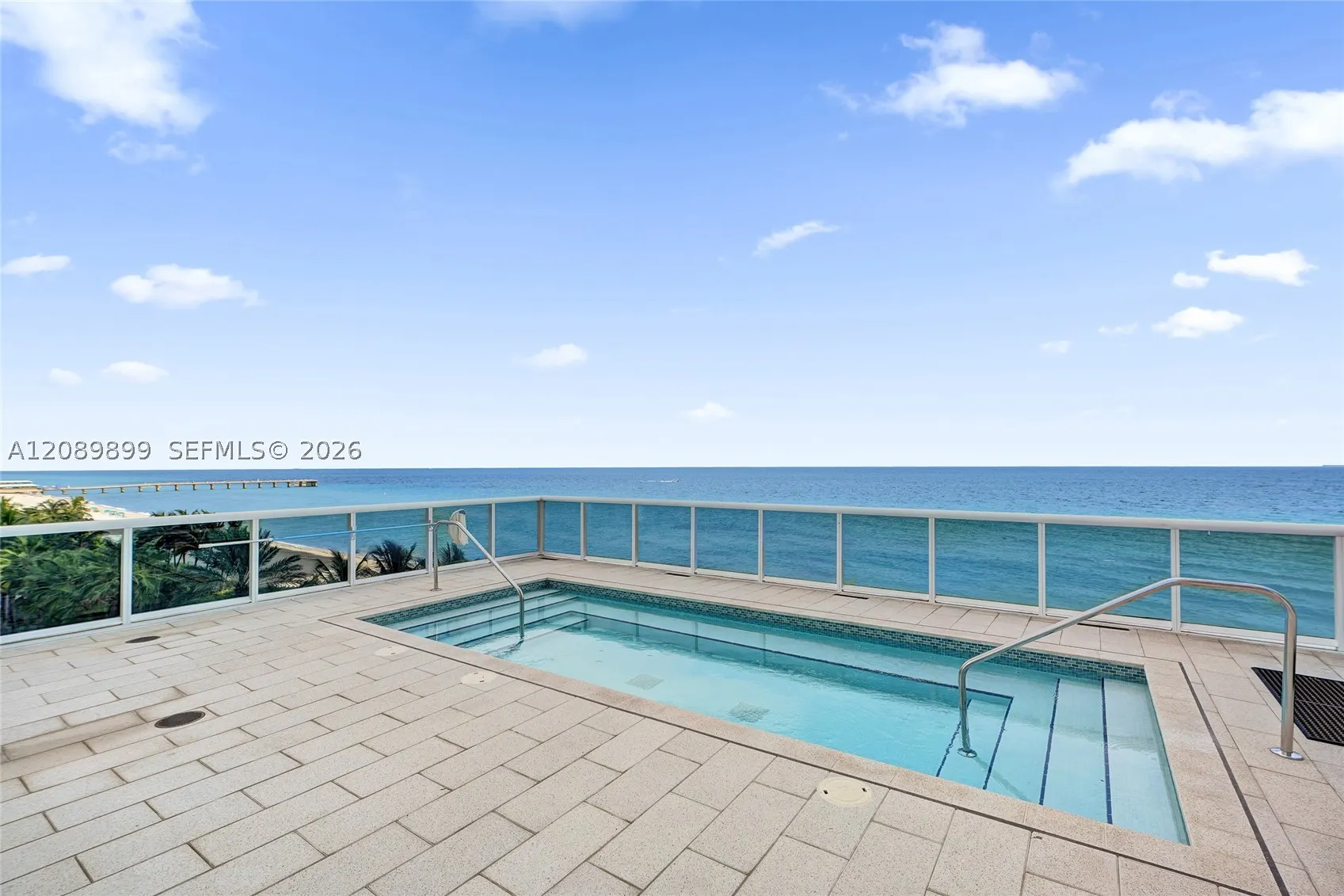 16001 Collins Ave #4102