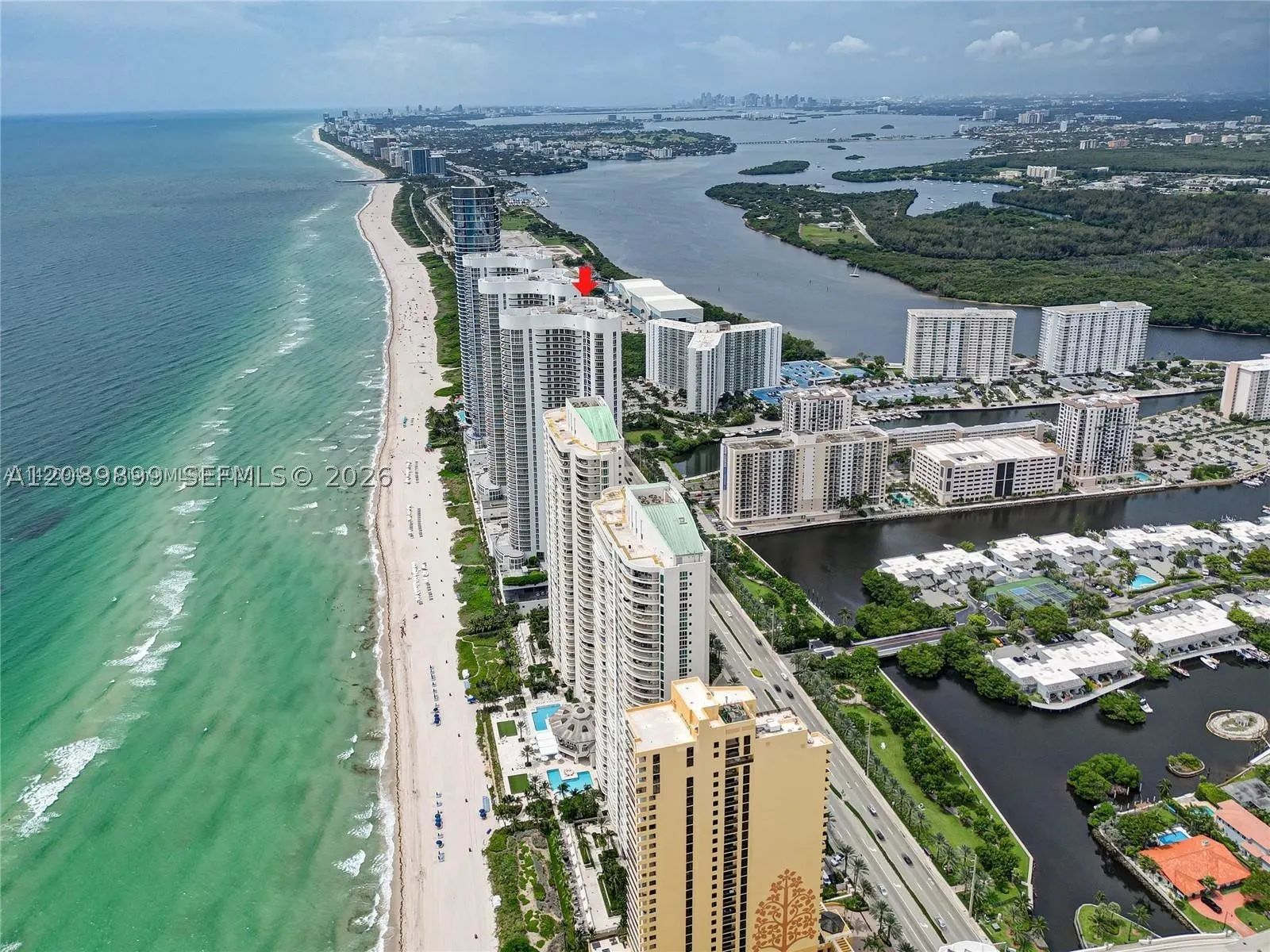 16001 Collins Ave #4102