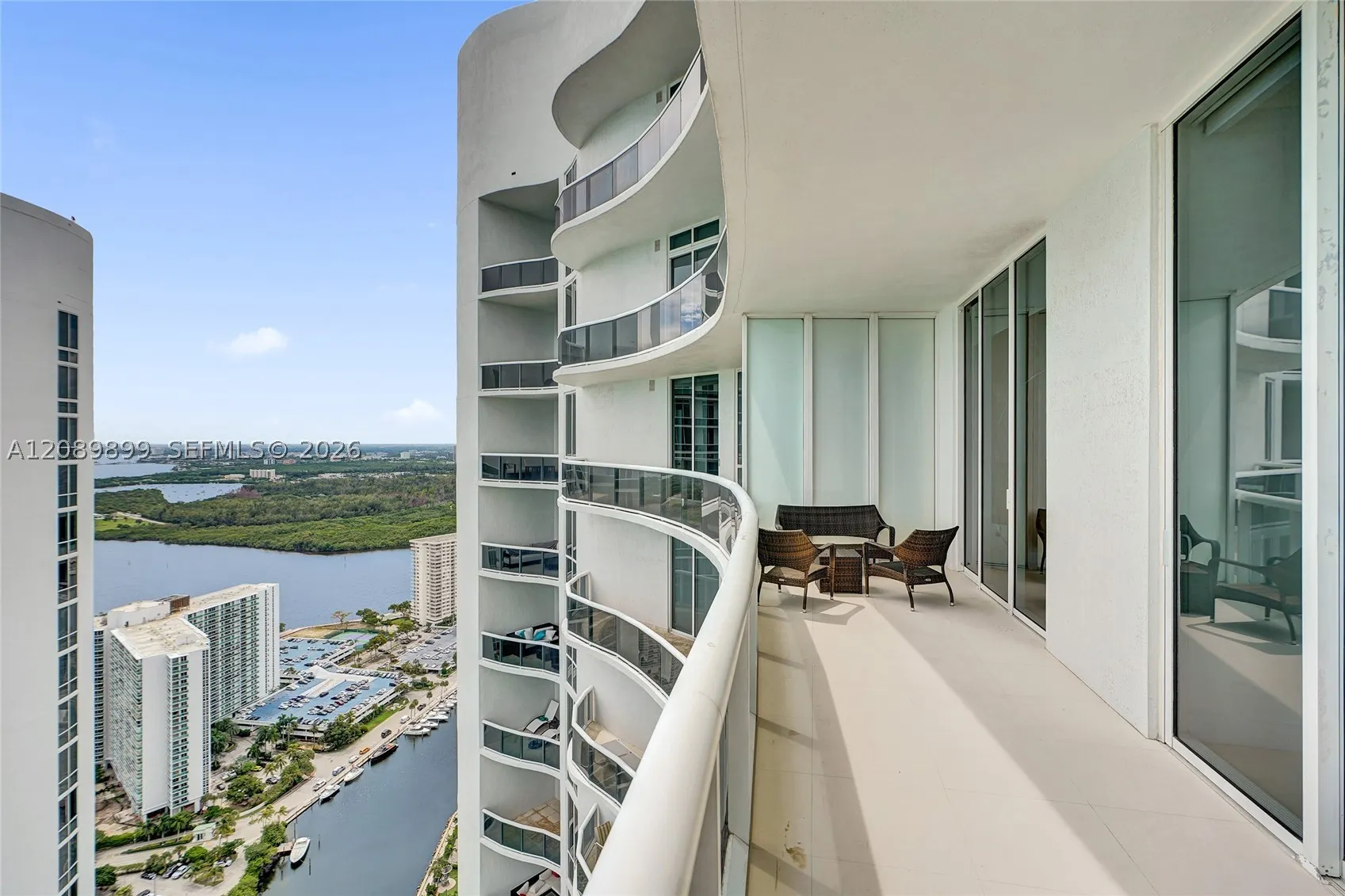 16001 Collins Ave #4102