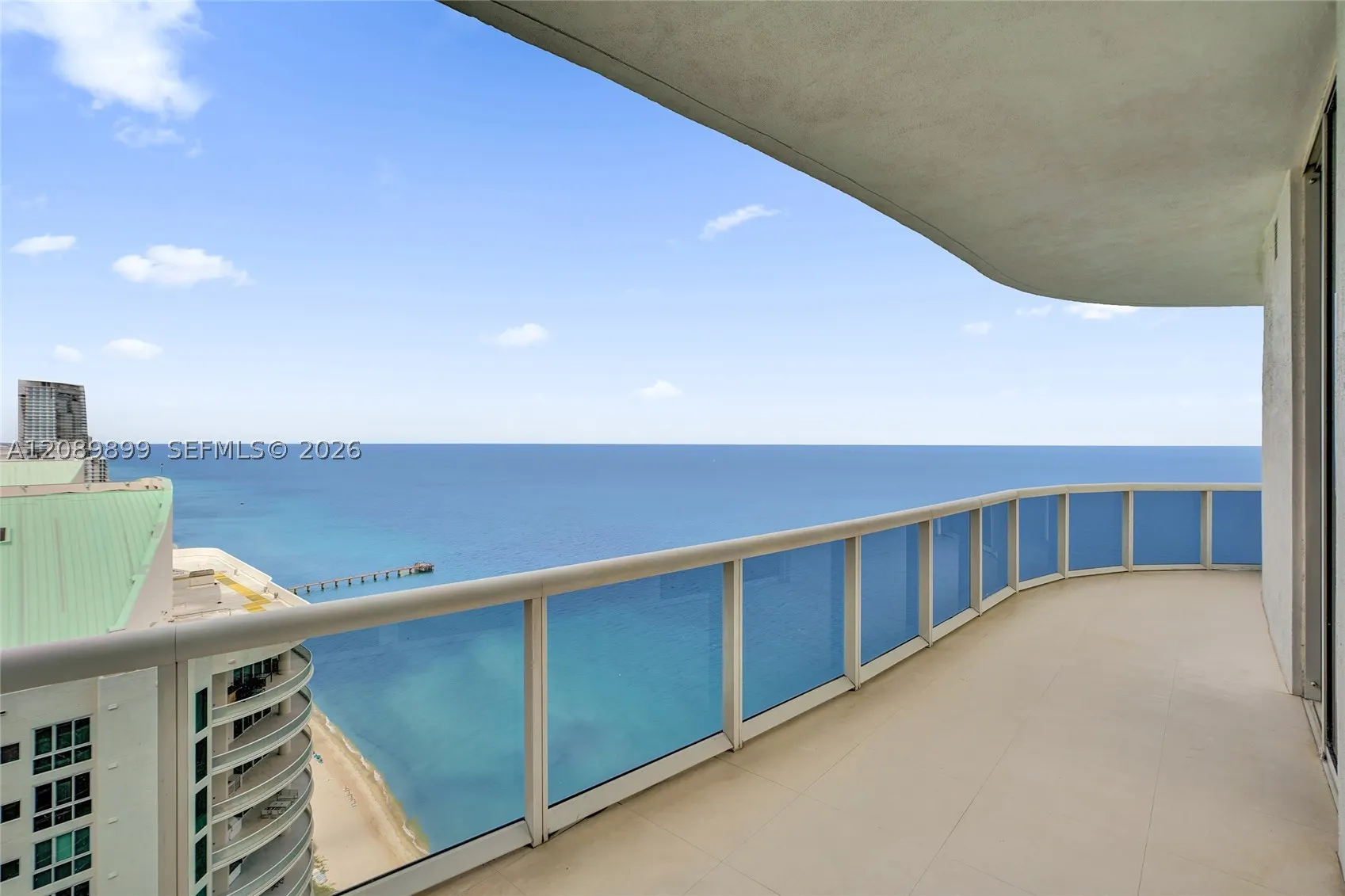 16001 Collins Ave #4102