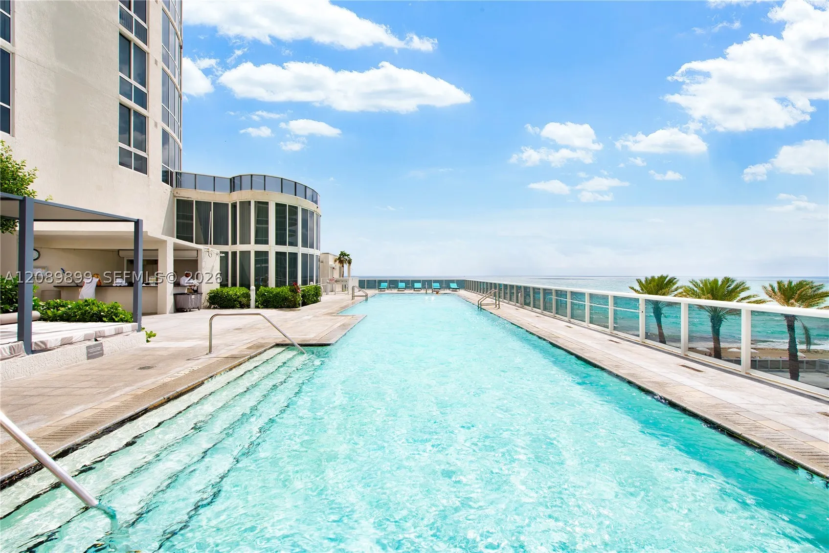 16001 Collins Ave #4102