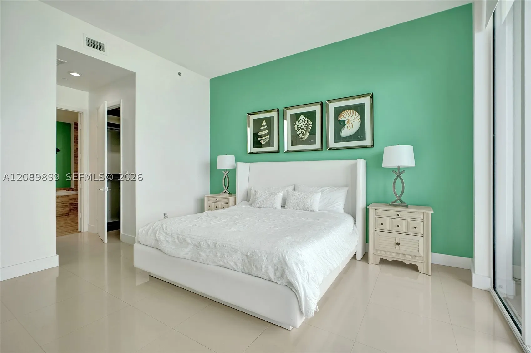 16001 Collins Ave #4102