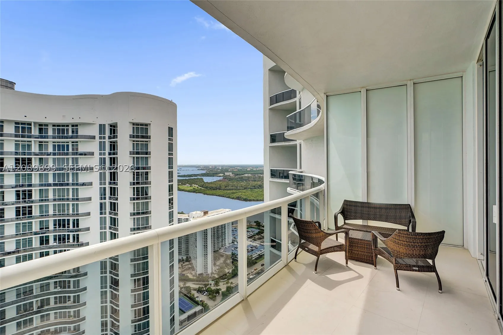 16001 Collins Ave #4102