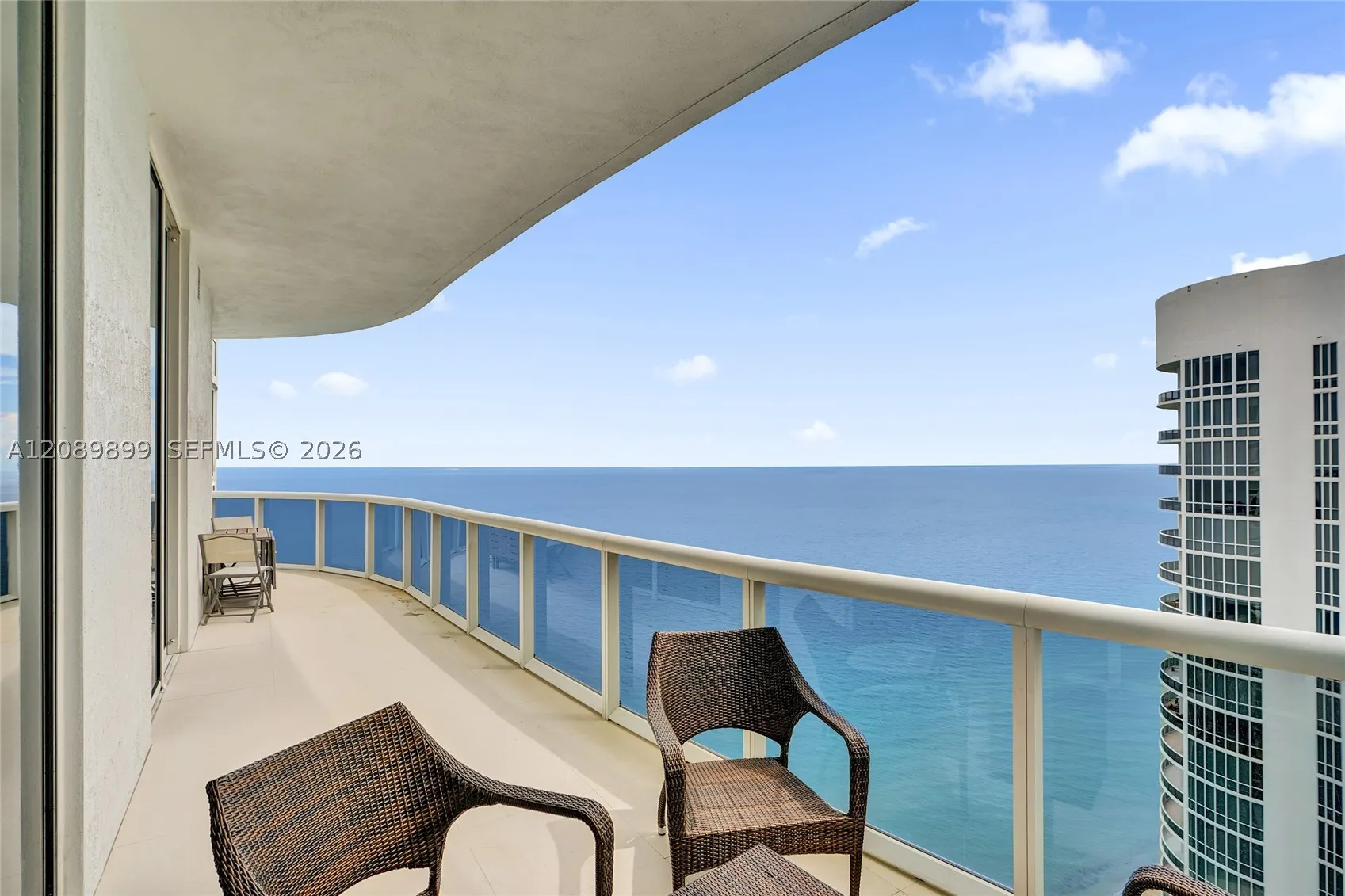 16001 Collins Ave #4102