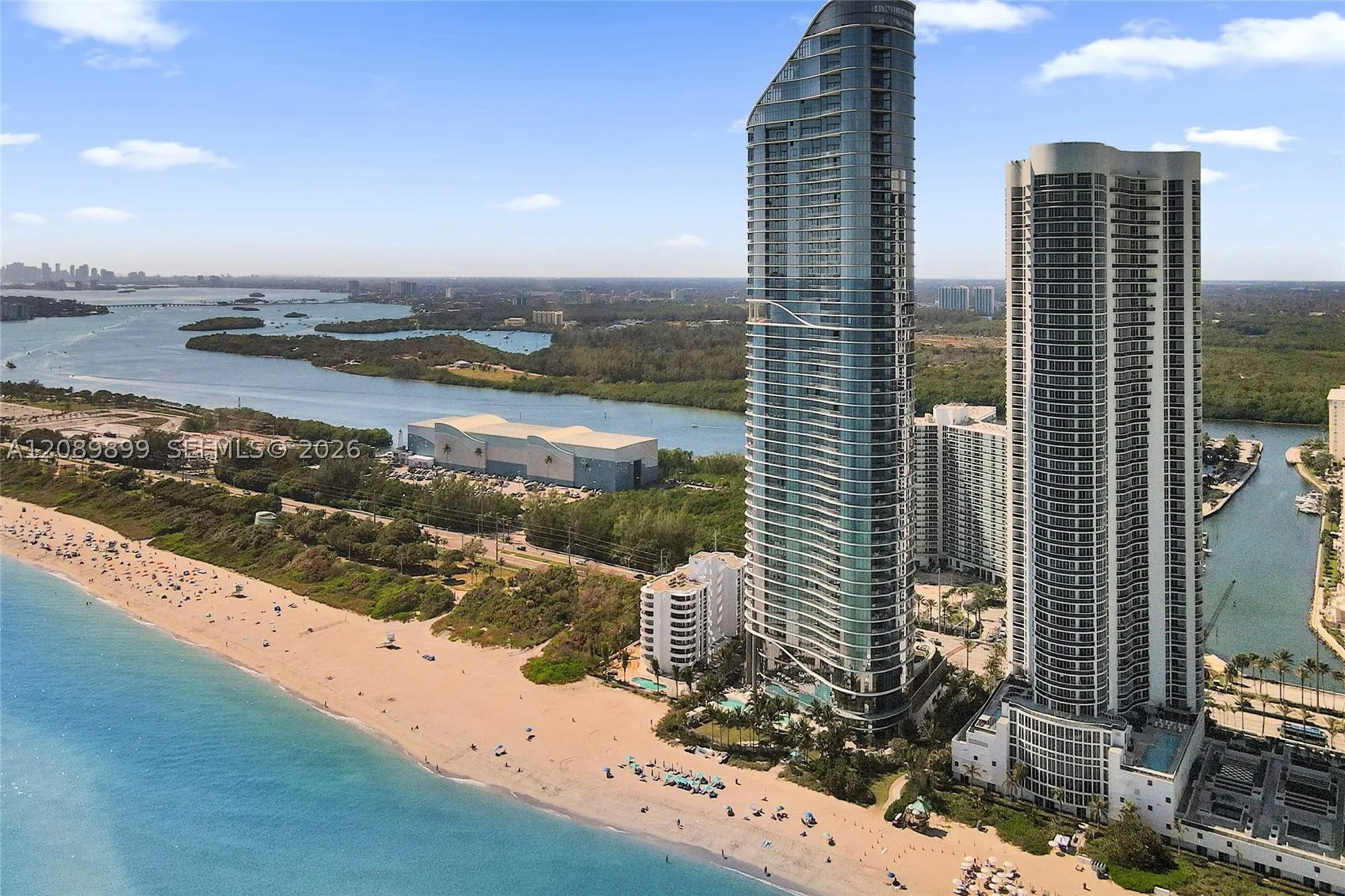 16001 Collins Ave #4102