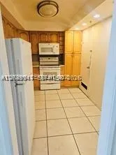 400 Kings Point Dr #1624