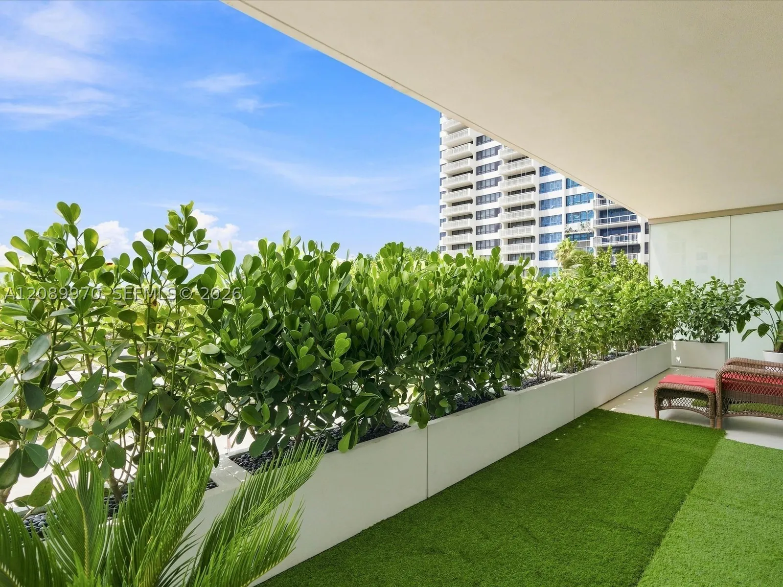 10203 Collins Ave #304