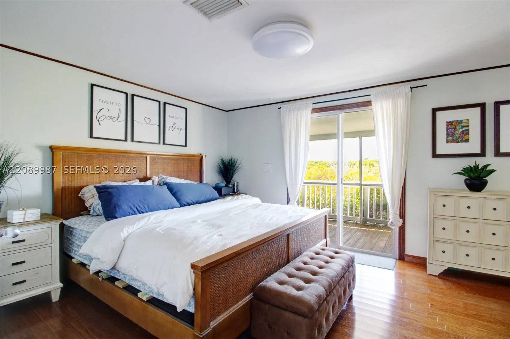 133 Valois Blvd