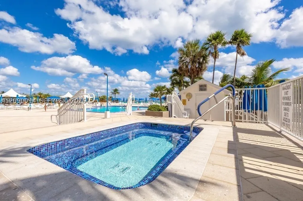 2030 S Ocean Dr #901