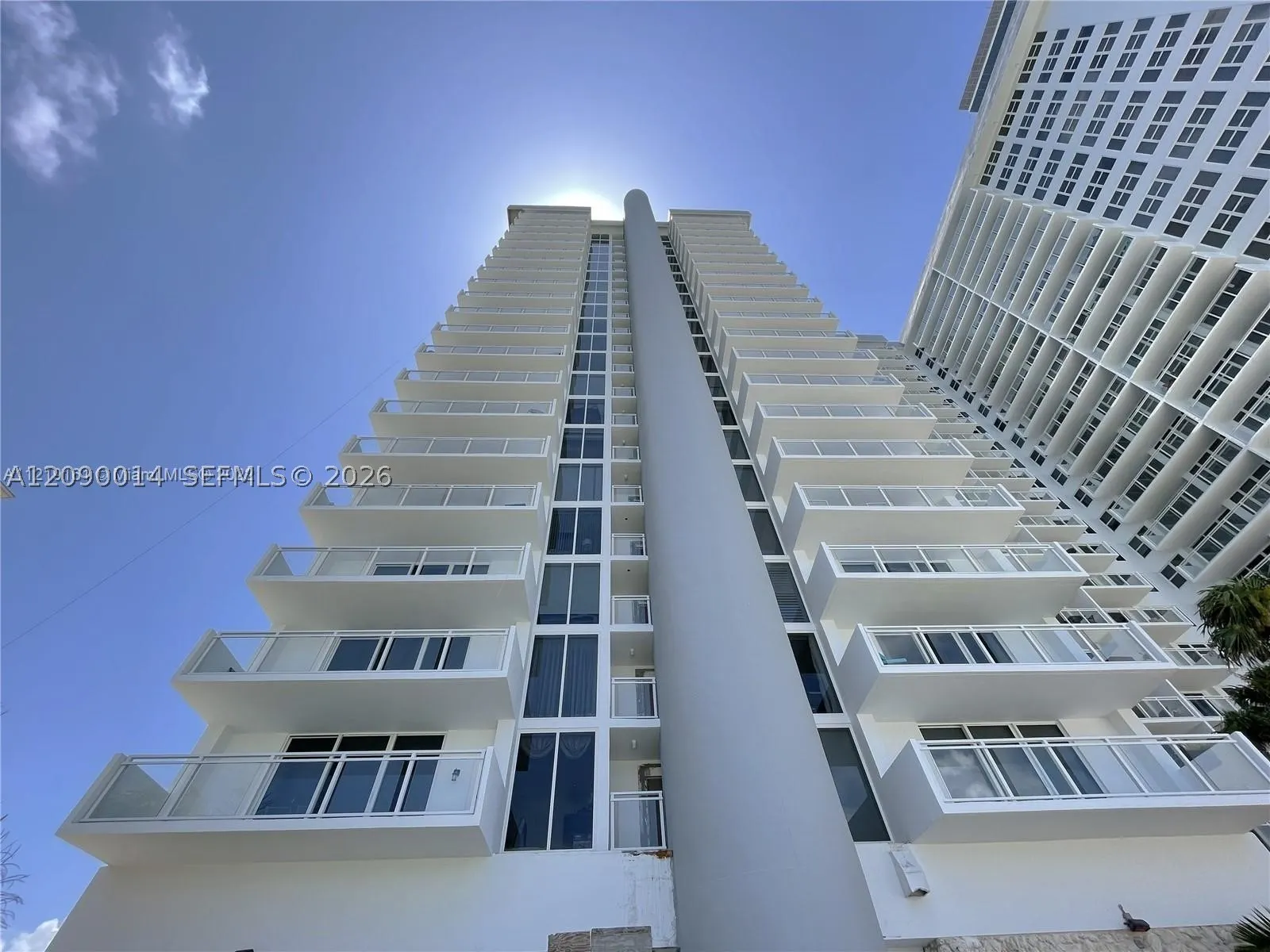 2030 S Ocean Dr #901