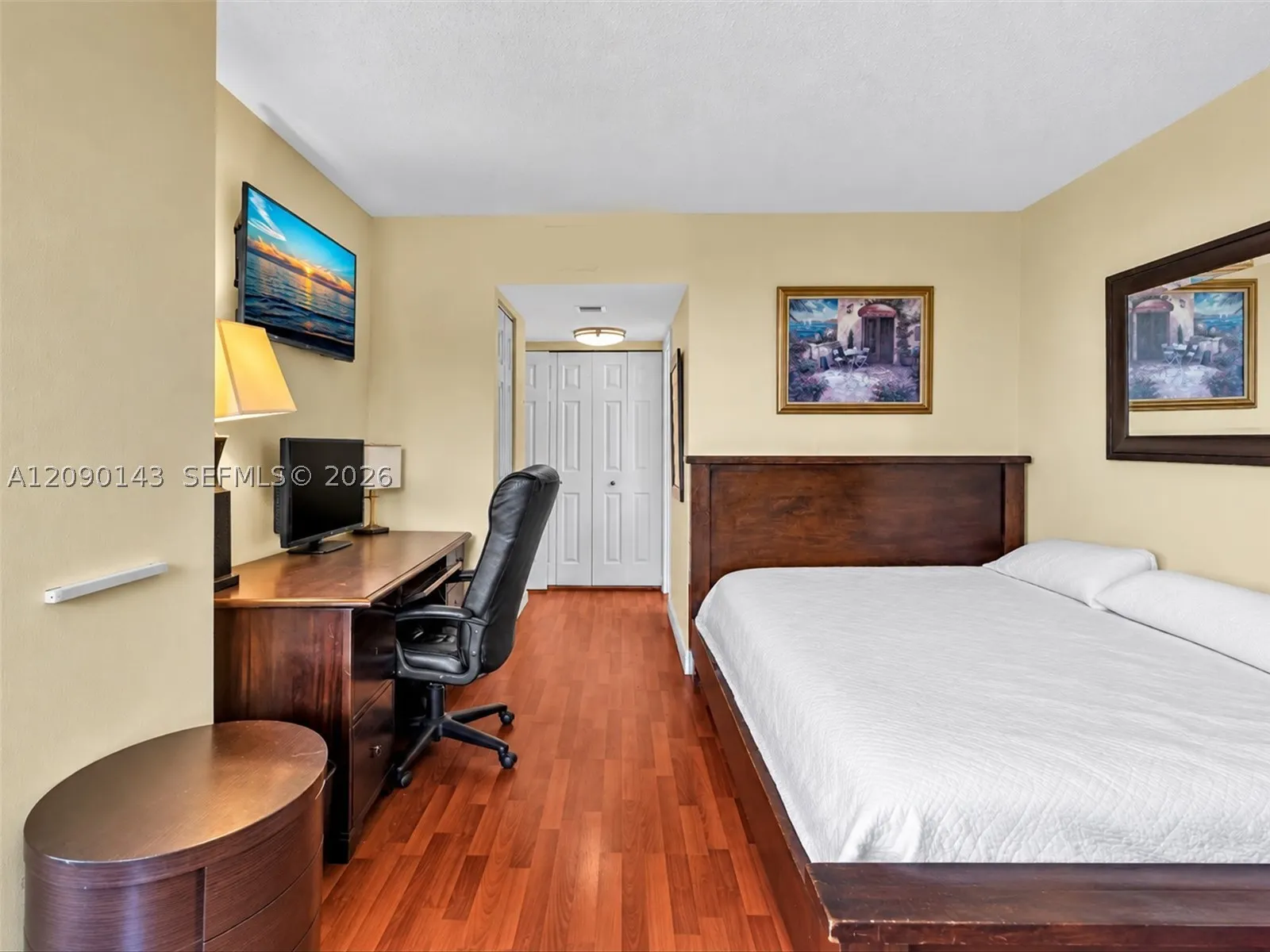 20379 W Country Club Dr #332