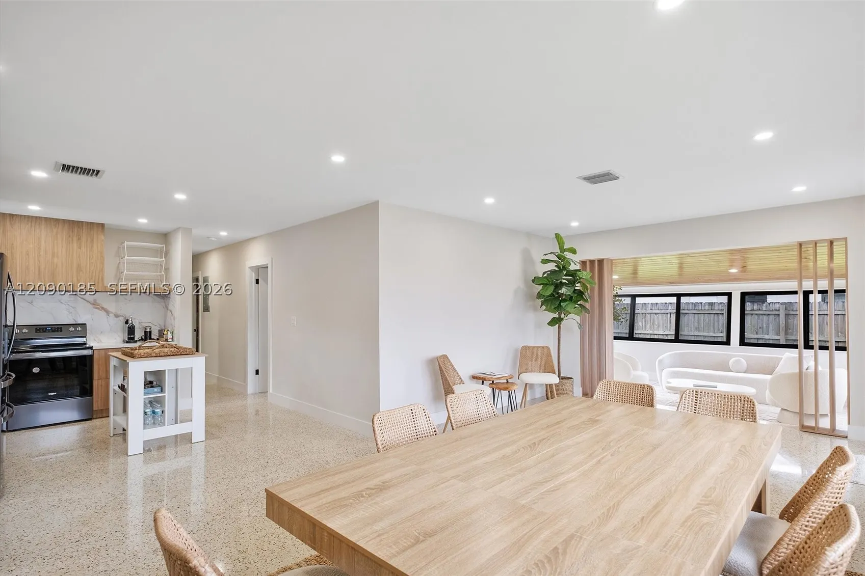 21201 NE 25th Ct