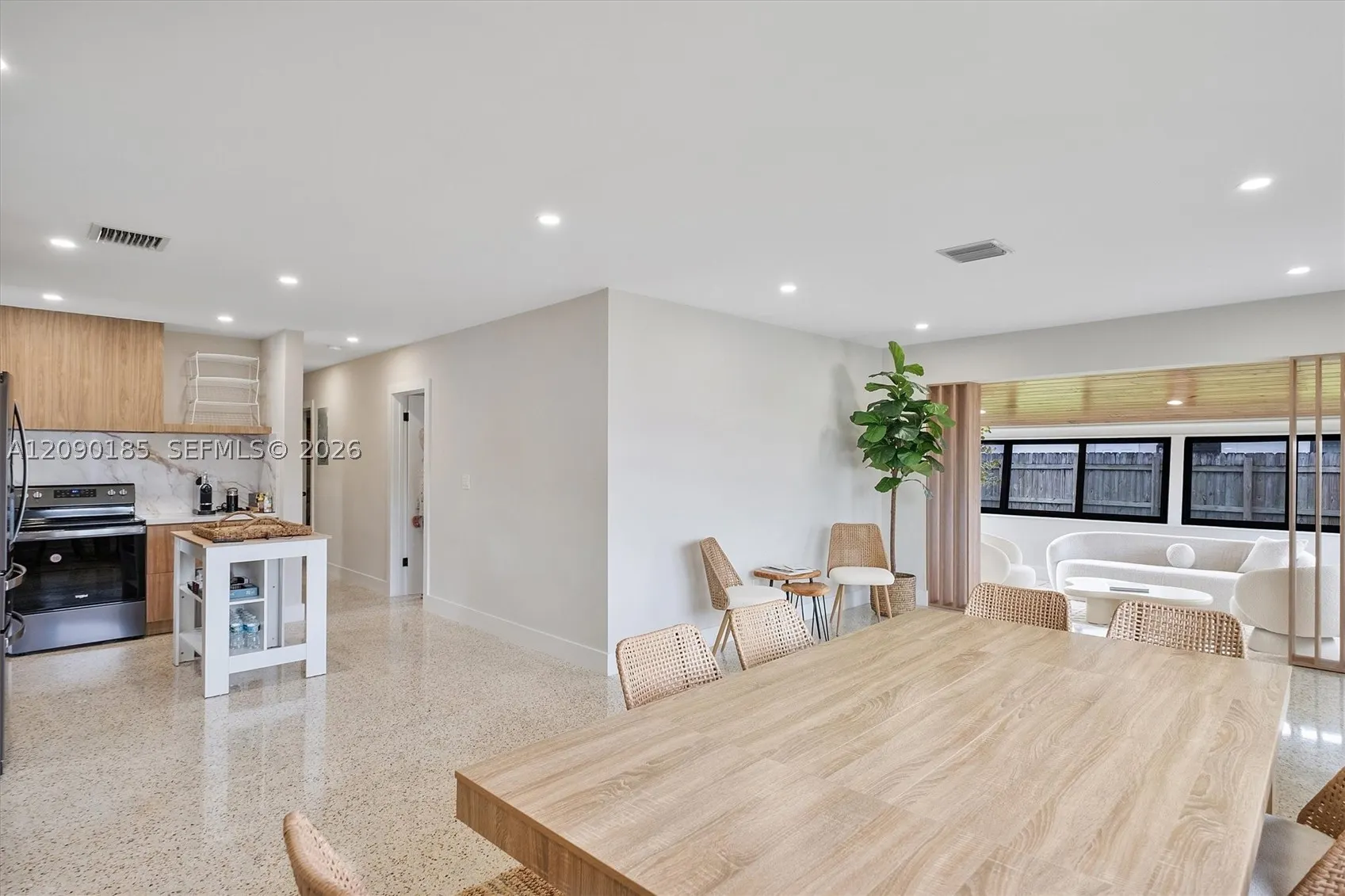 21201 NE 25th Ct