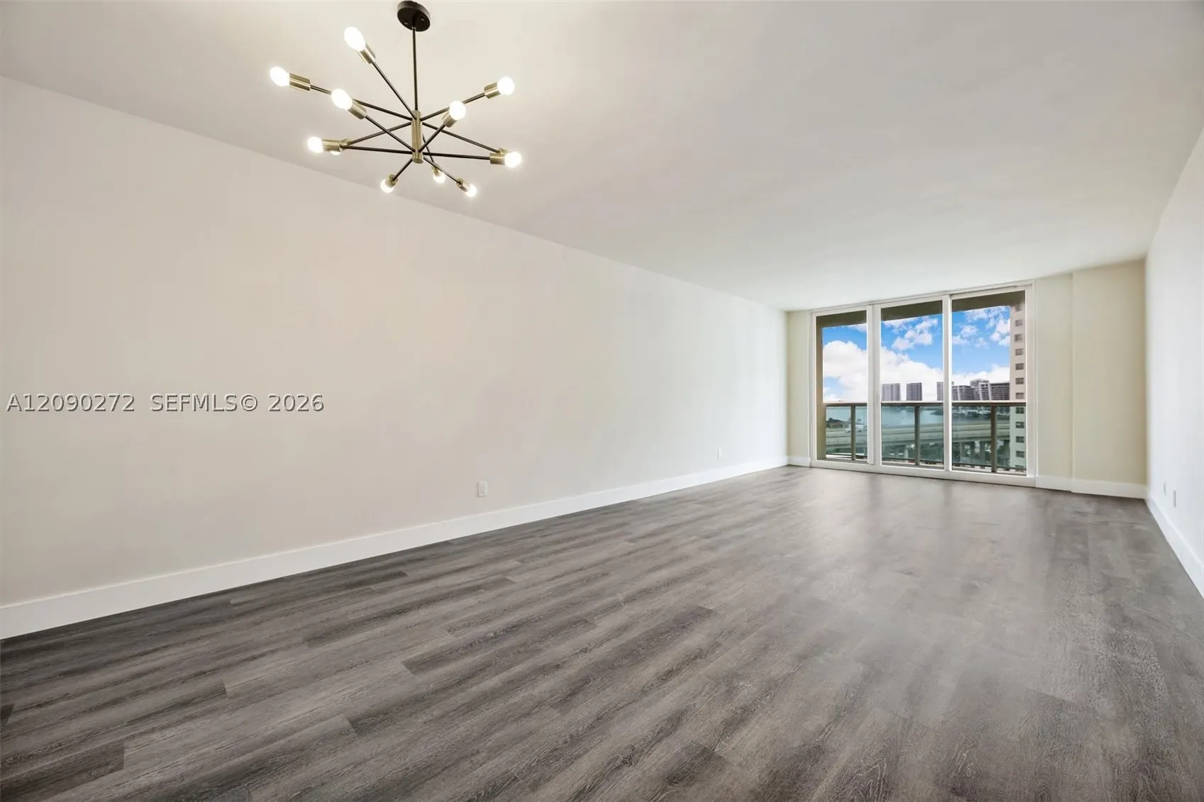19380 Collins Ave #1023