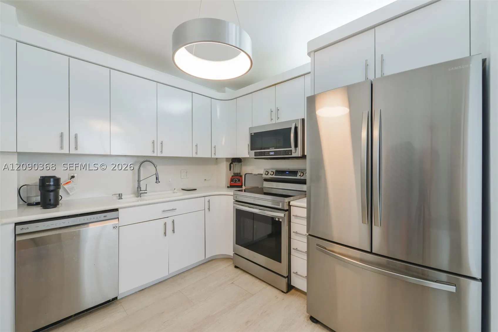 1950 S Ocean Dr #11P