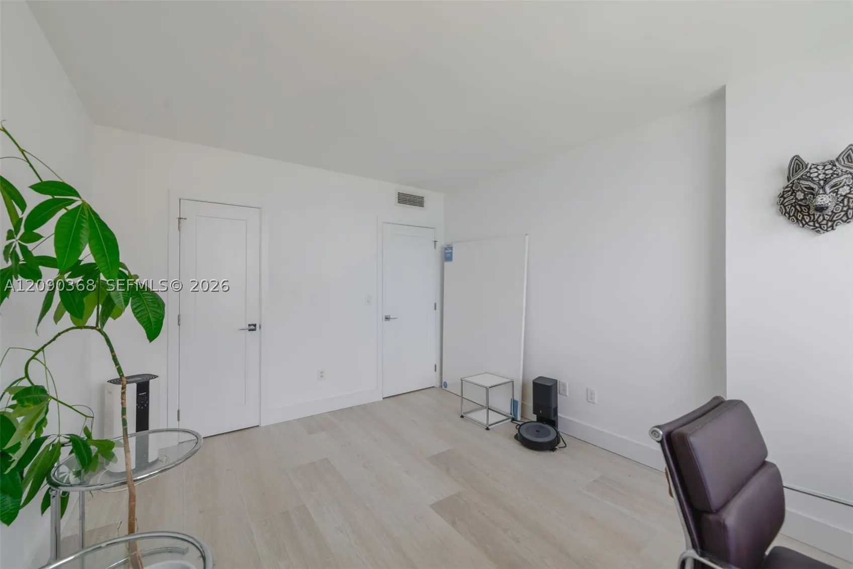 1950 S Ocean Dr #11P