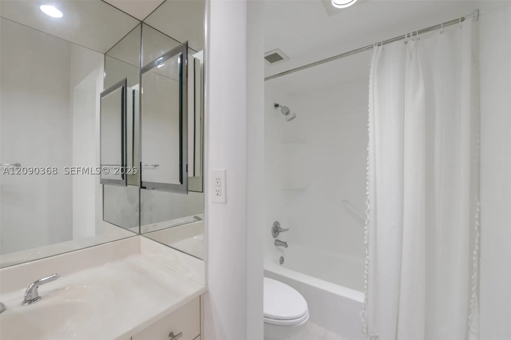 1950 S Ocean Dr #11P