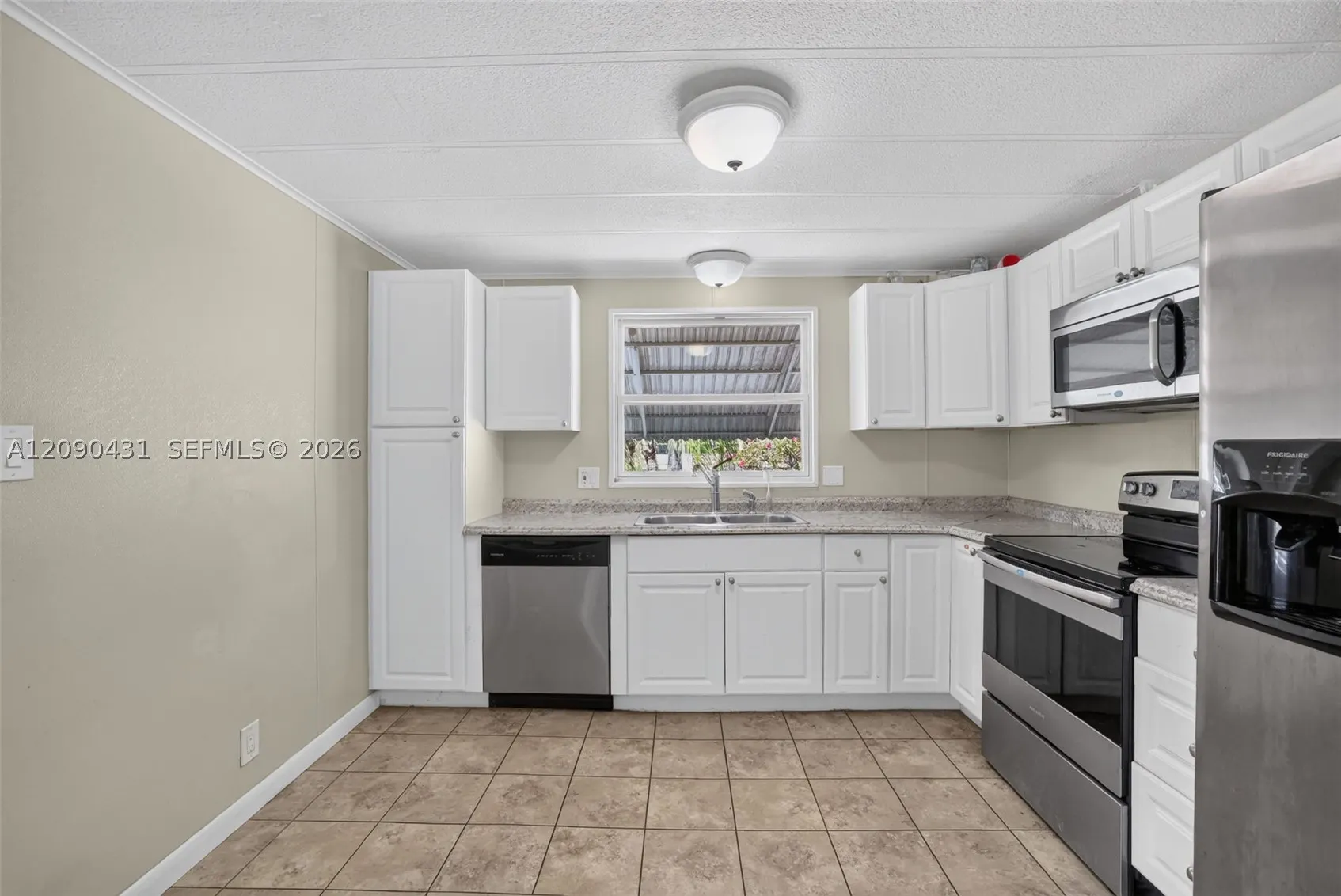 2903 Harbor Ln