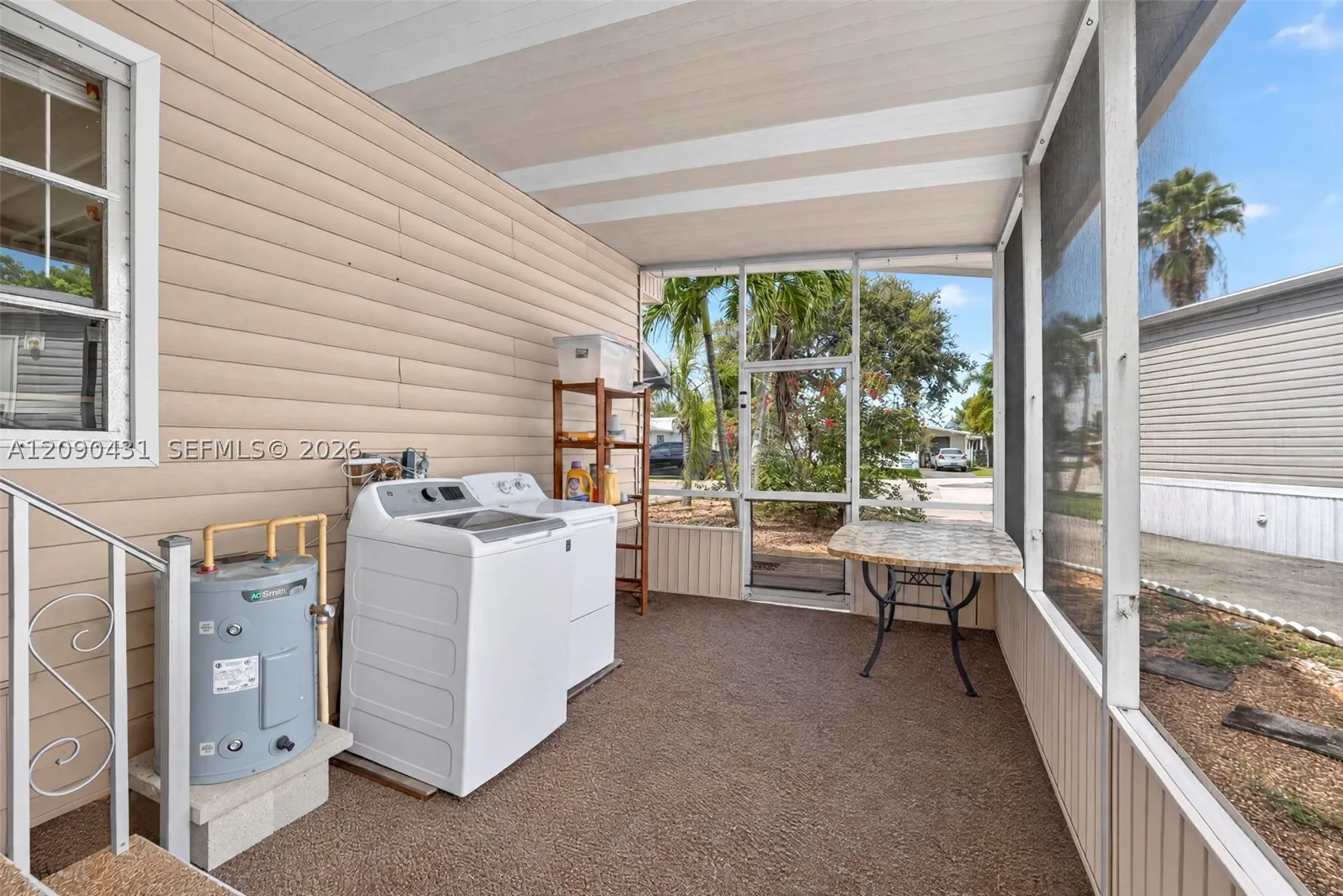 2903 Harbor Ln