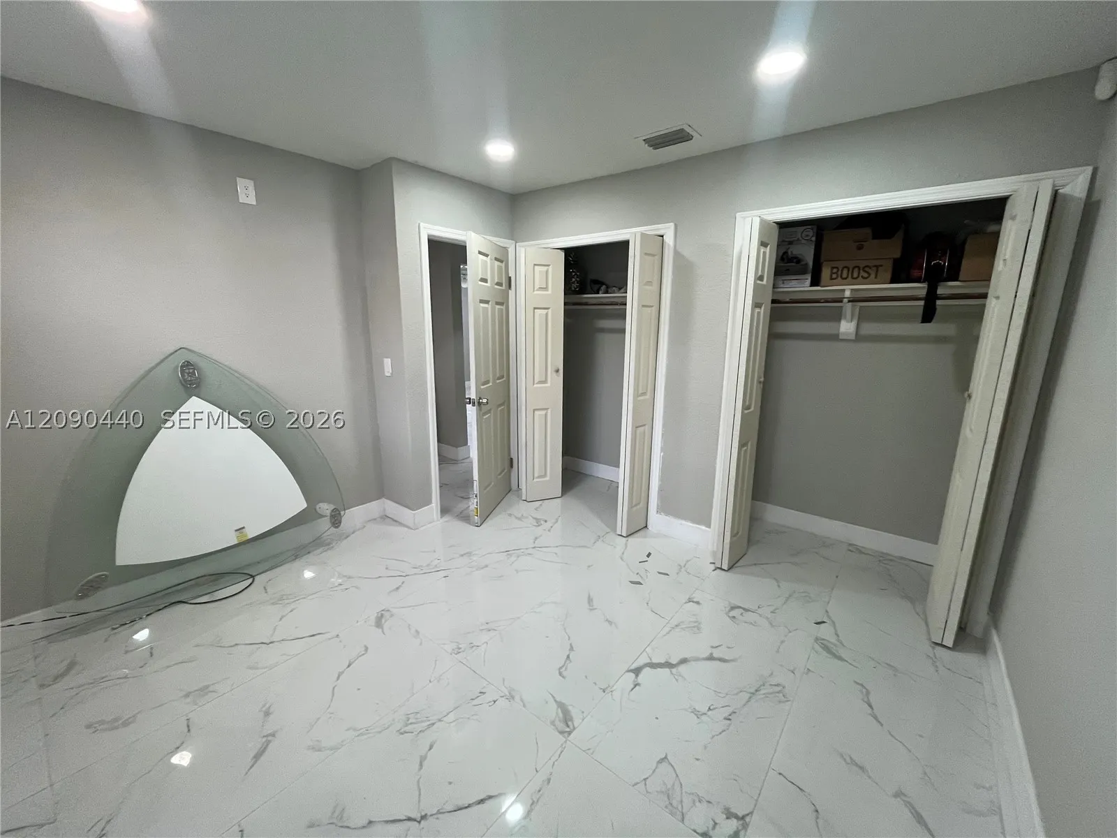 217 SW 10th St