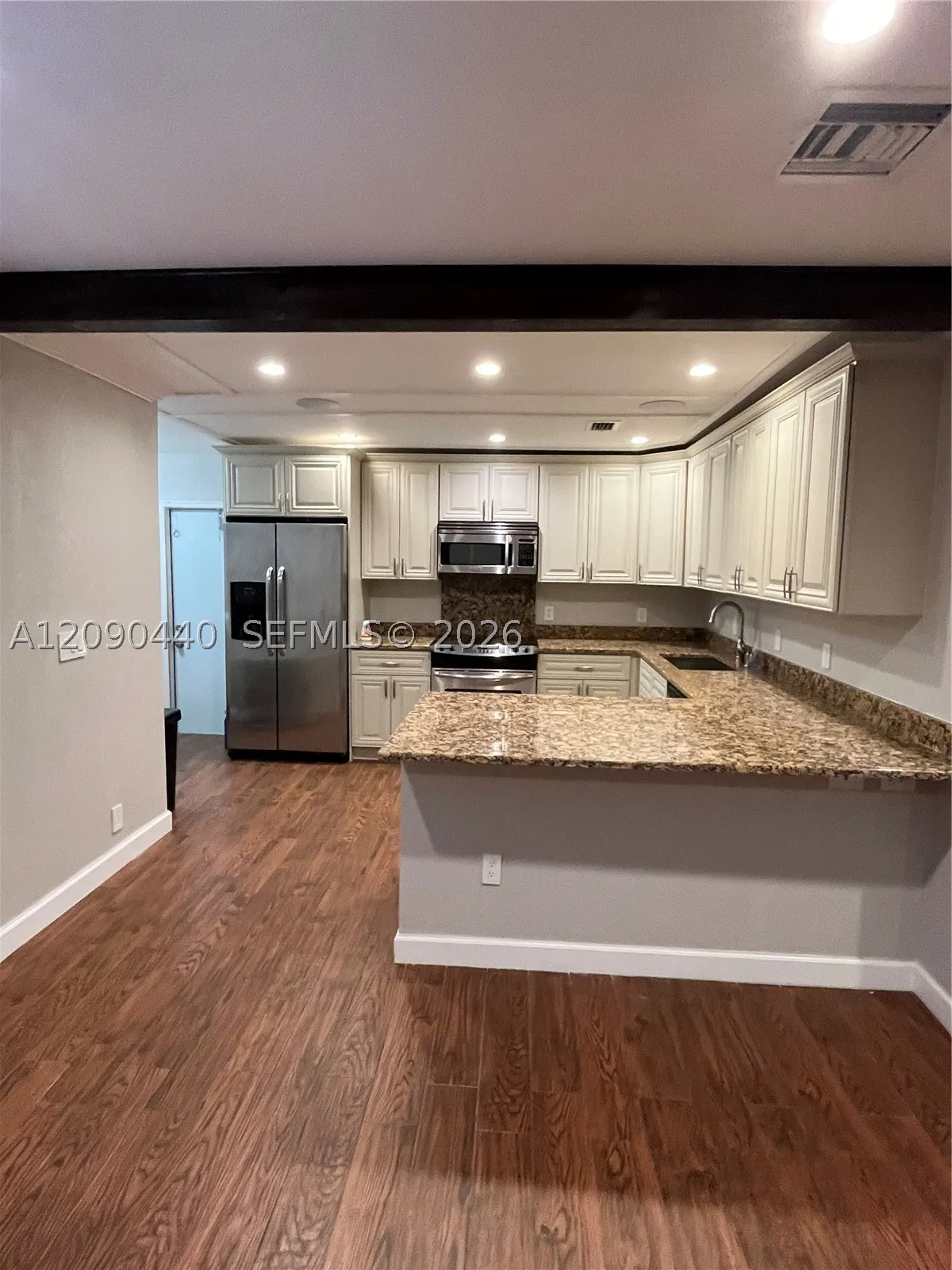 217 SW 10th St