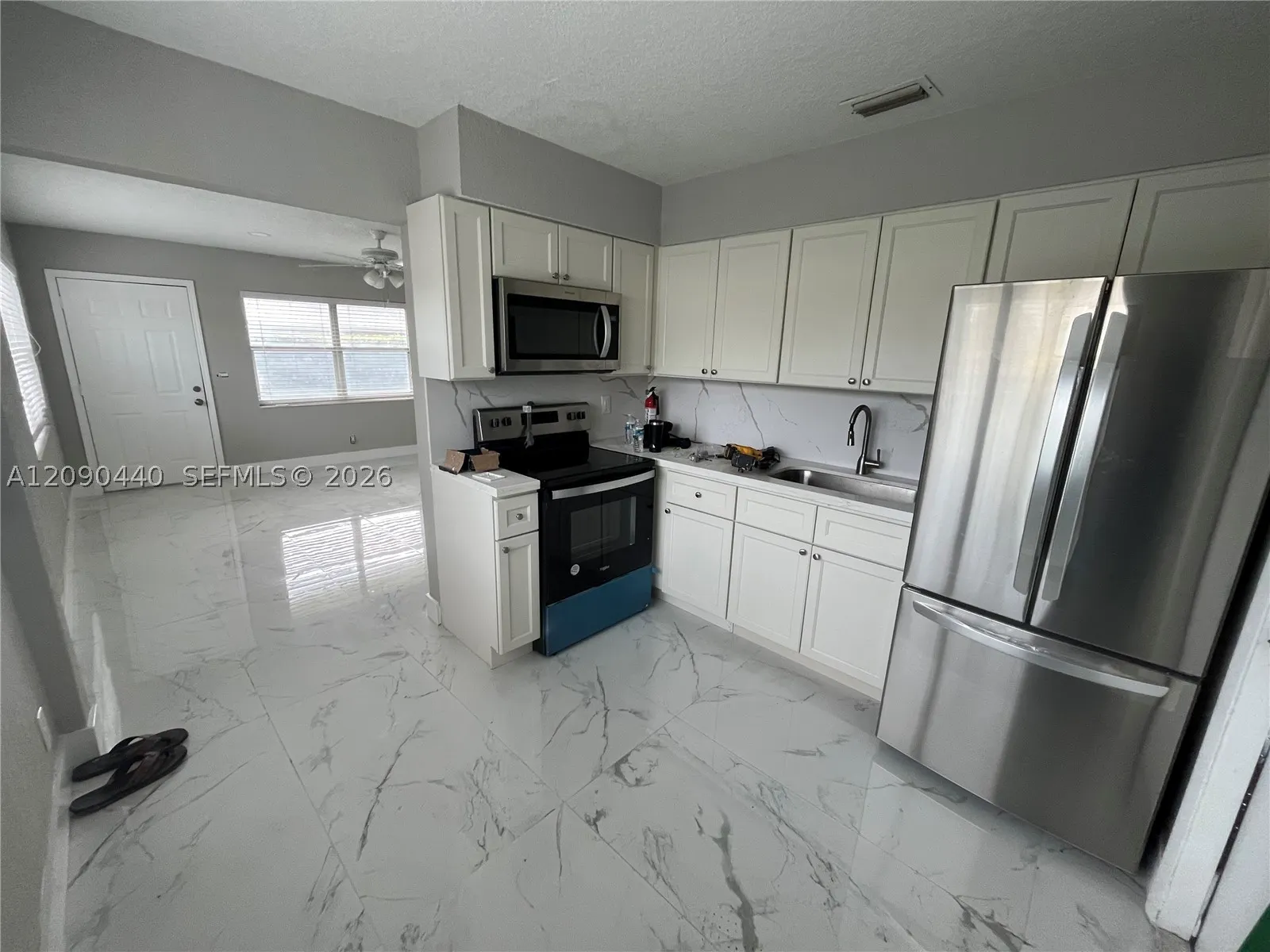 217 SW 10th St