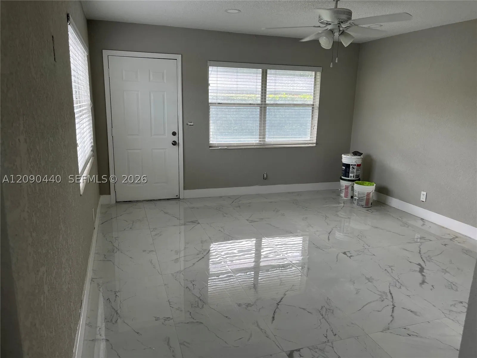 217 SW 10th St