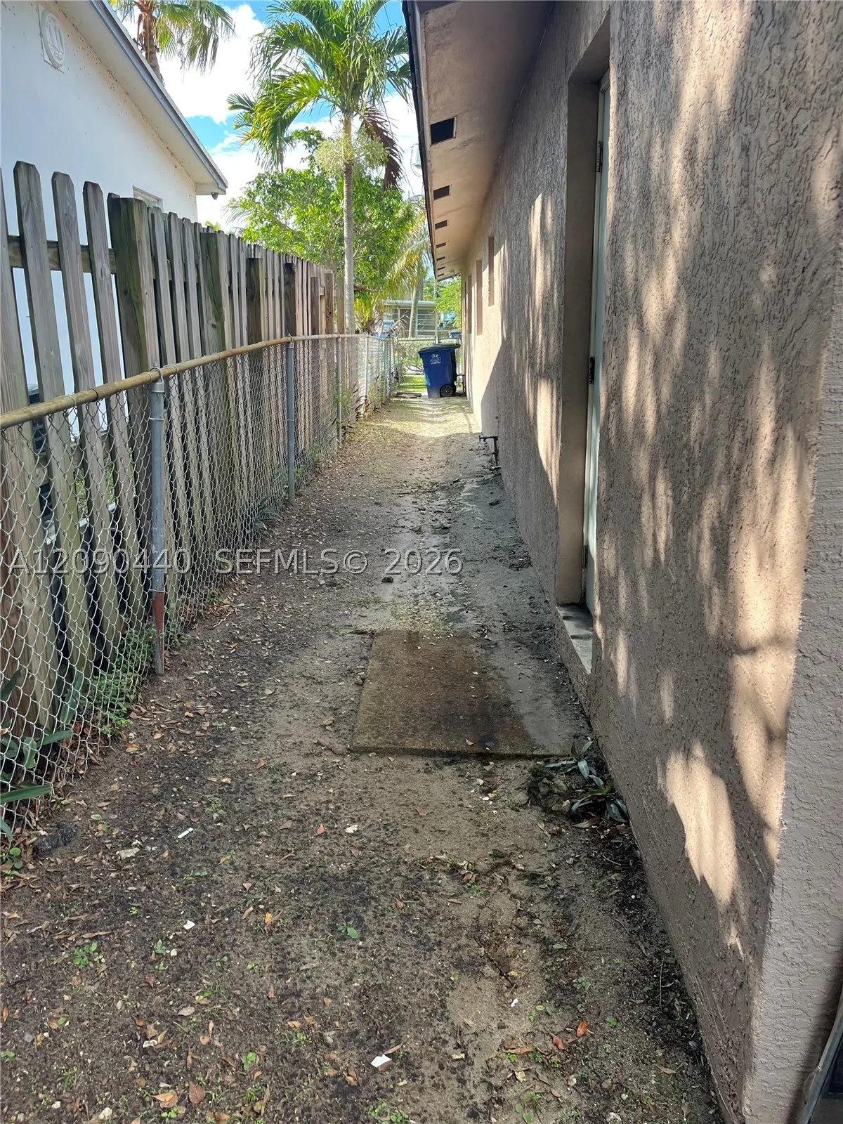 217 SW 10th St