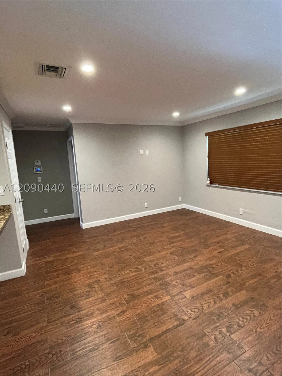 217 SW 10th St
