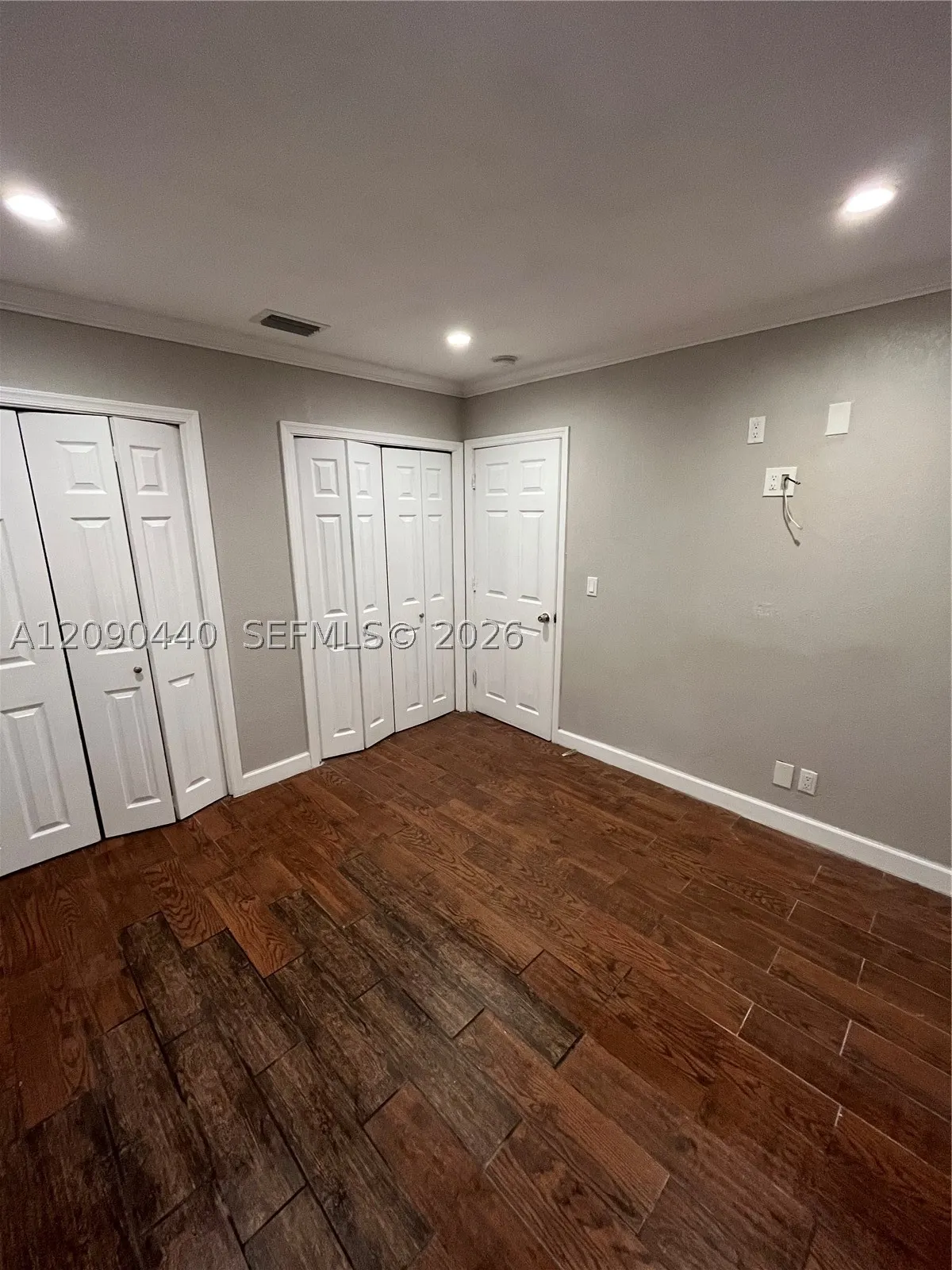 217 SW 10th St