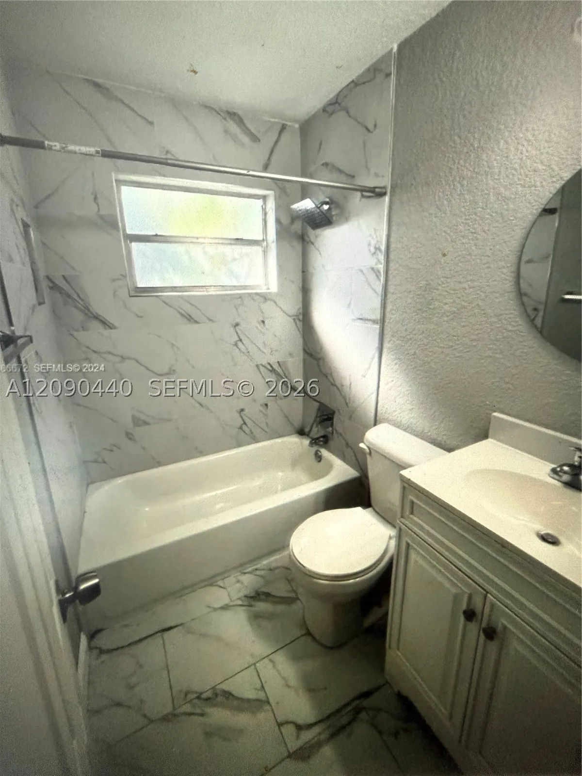 217 SW 10th St