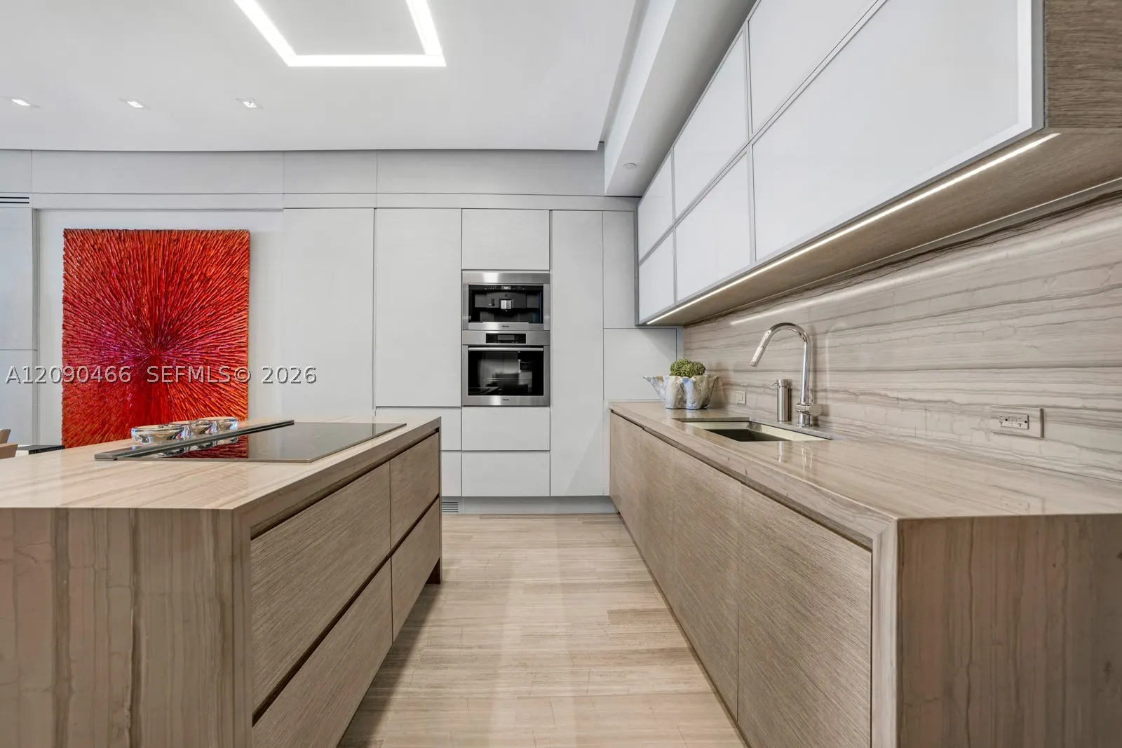 6799 Collins Ave #305