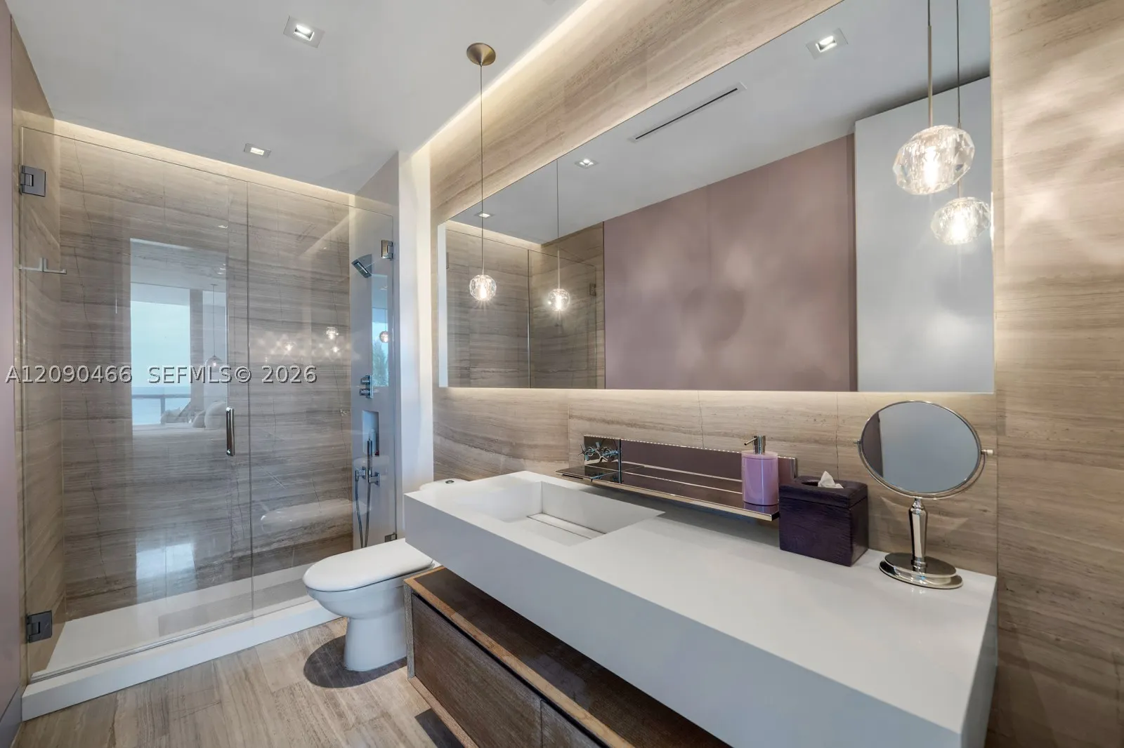 6799 Collins Ave #305