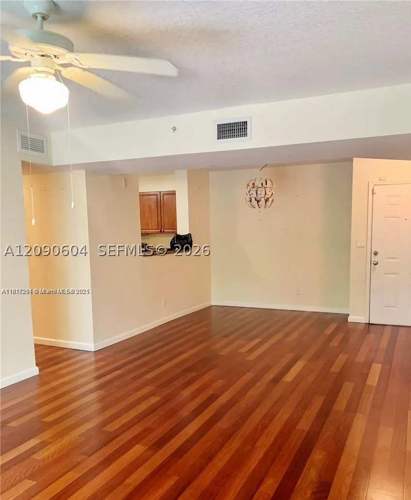 509 E Sheridan St #1073