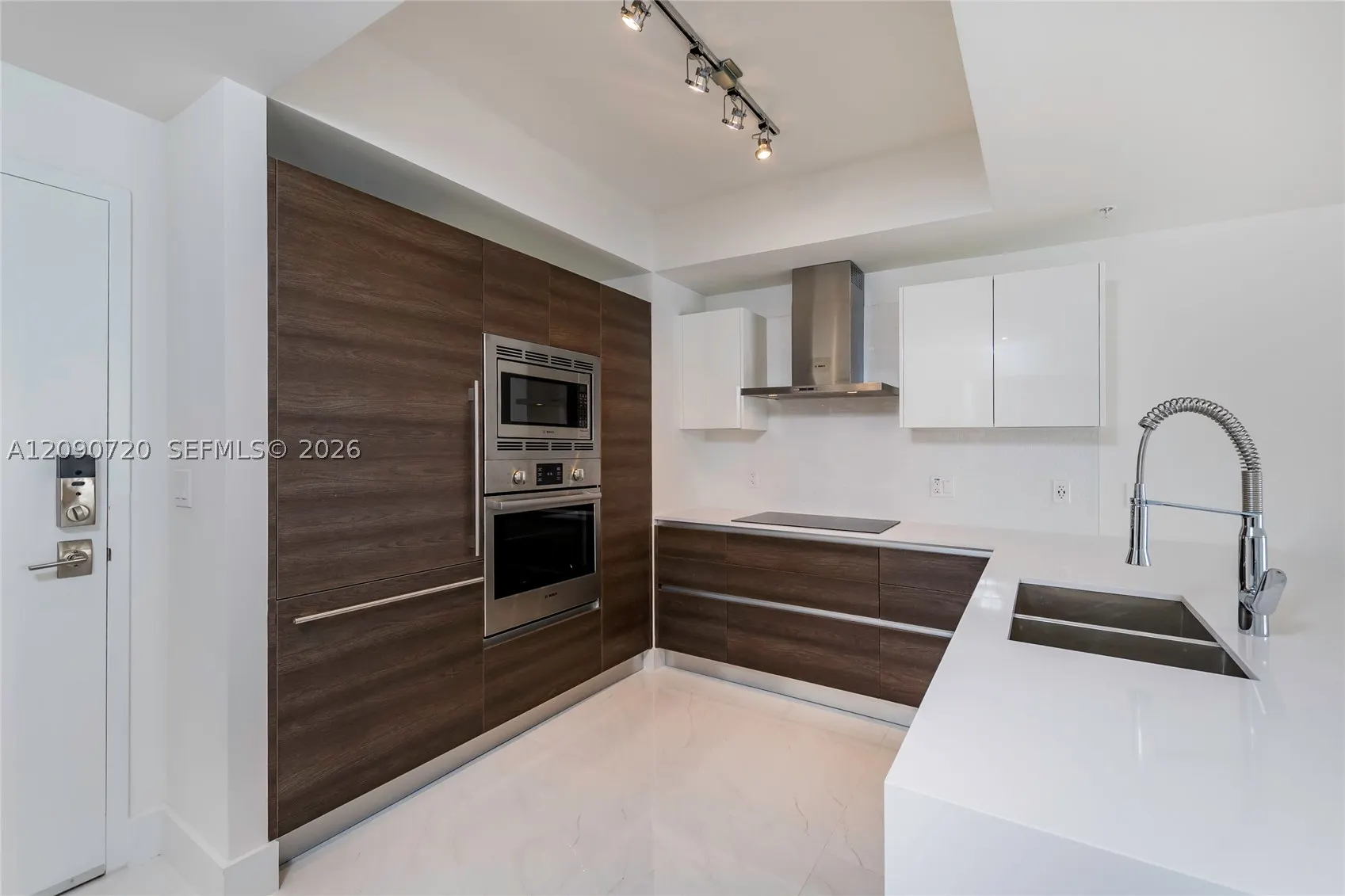 301 Altara Ave #734