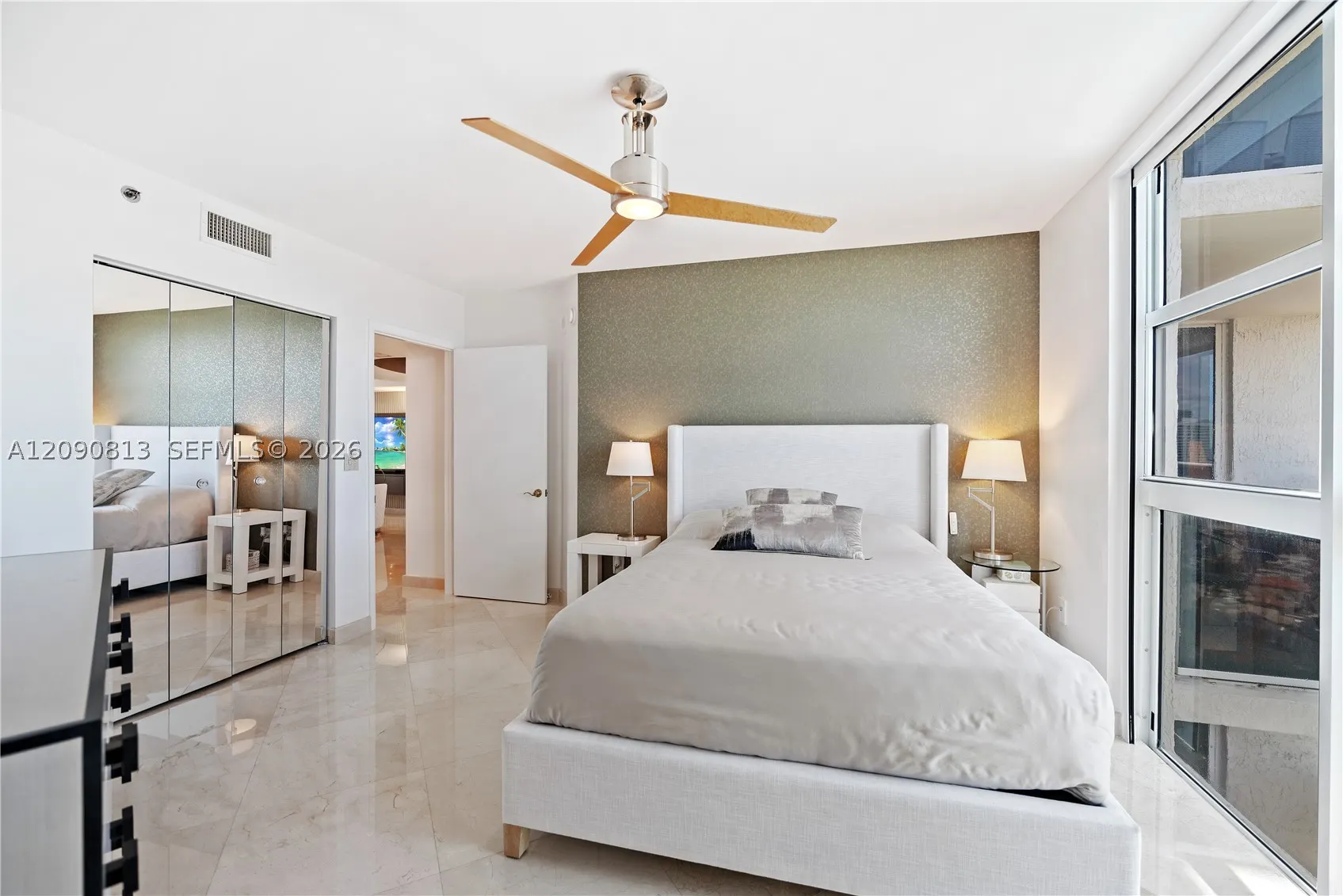 19111 Collins Ave #2207
