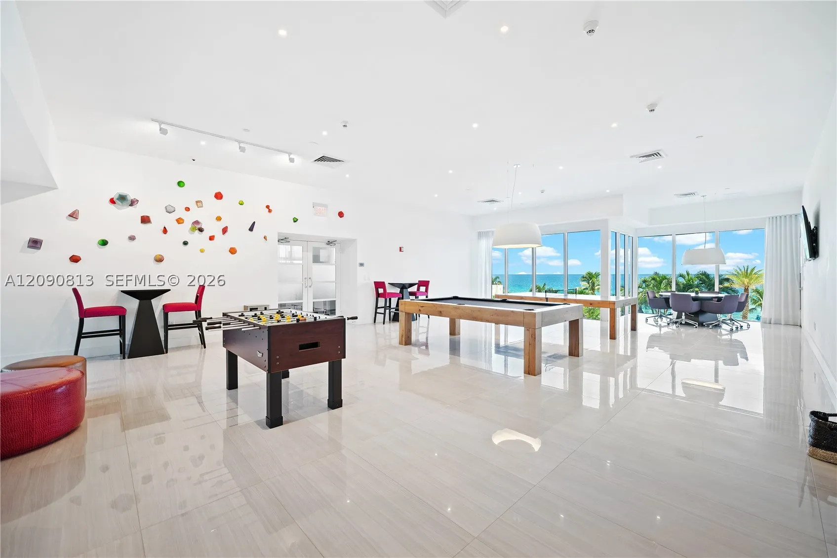 19111 Collins Ave #2207