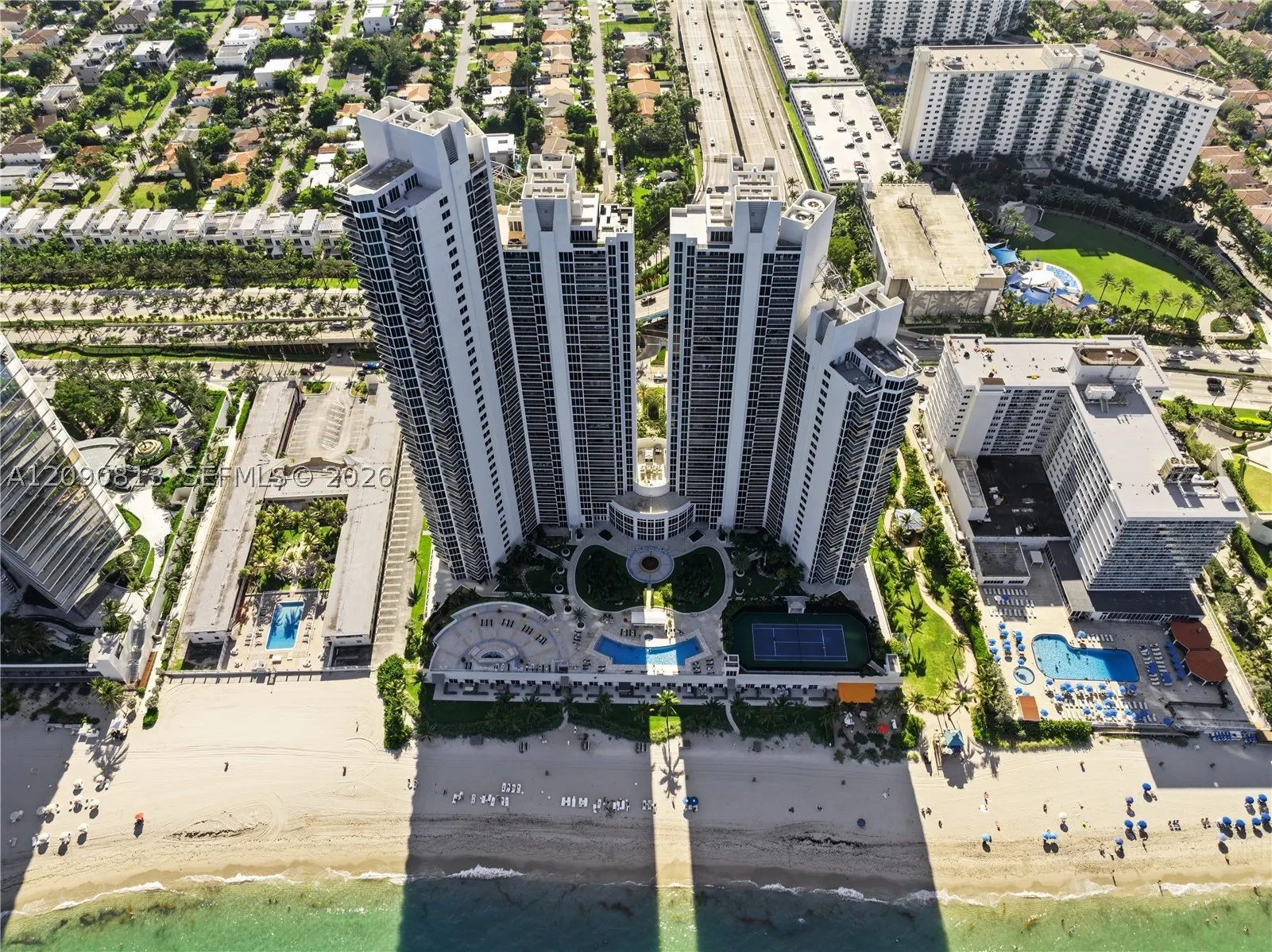 19111 Collins Ave #2207