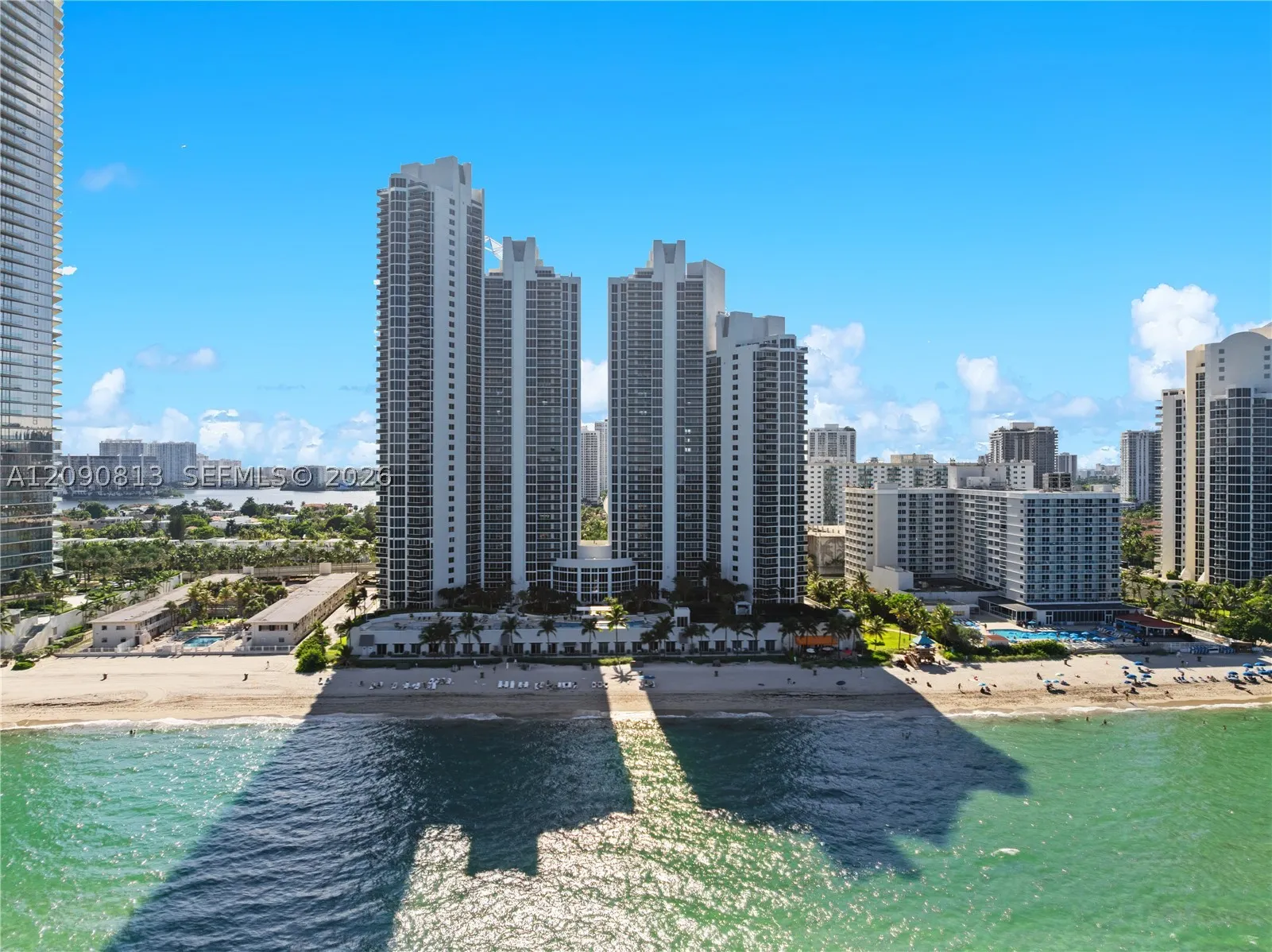 19111 Collins Ave #2207