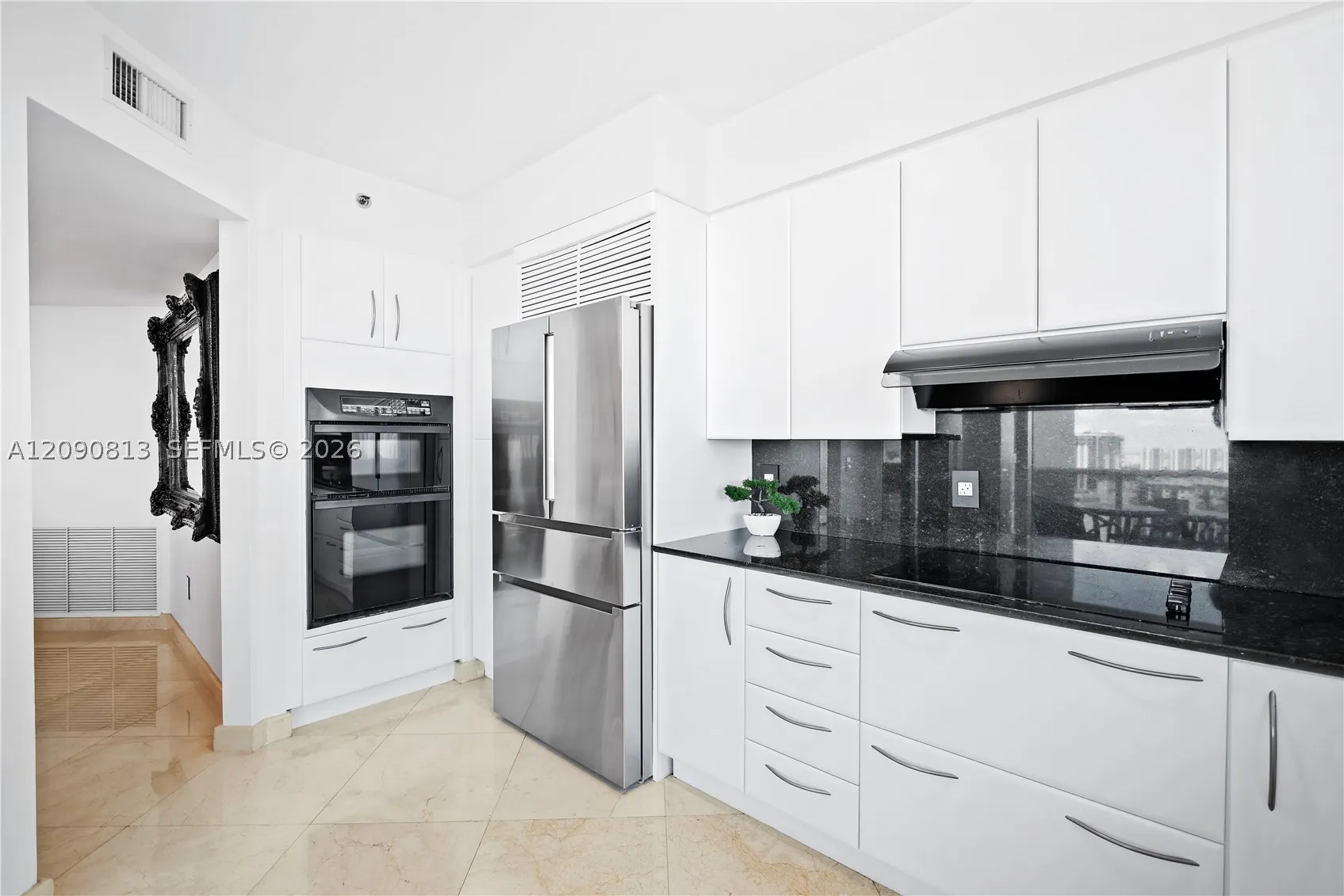 19111 Collins Ave #2207