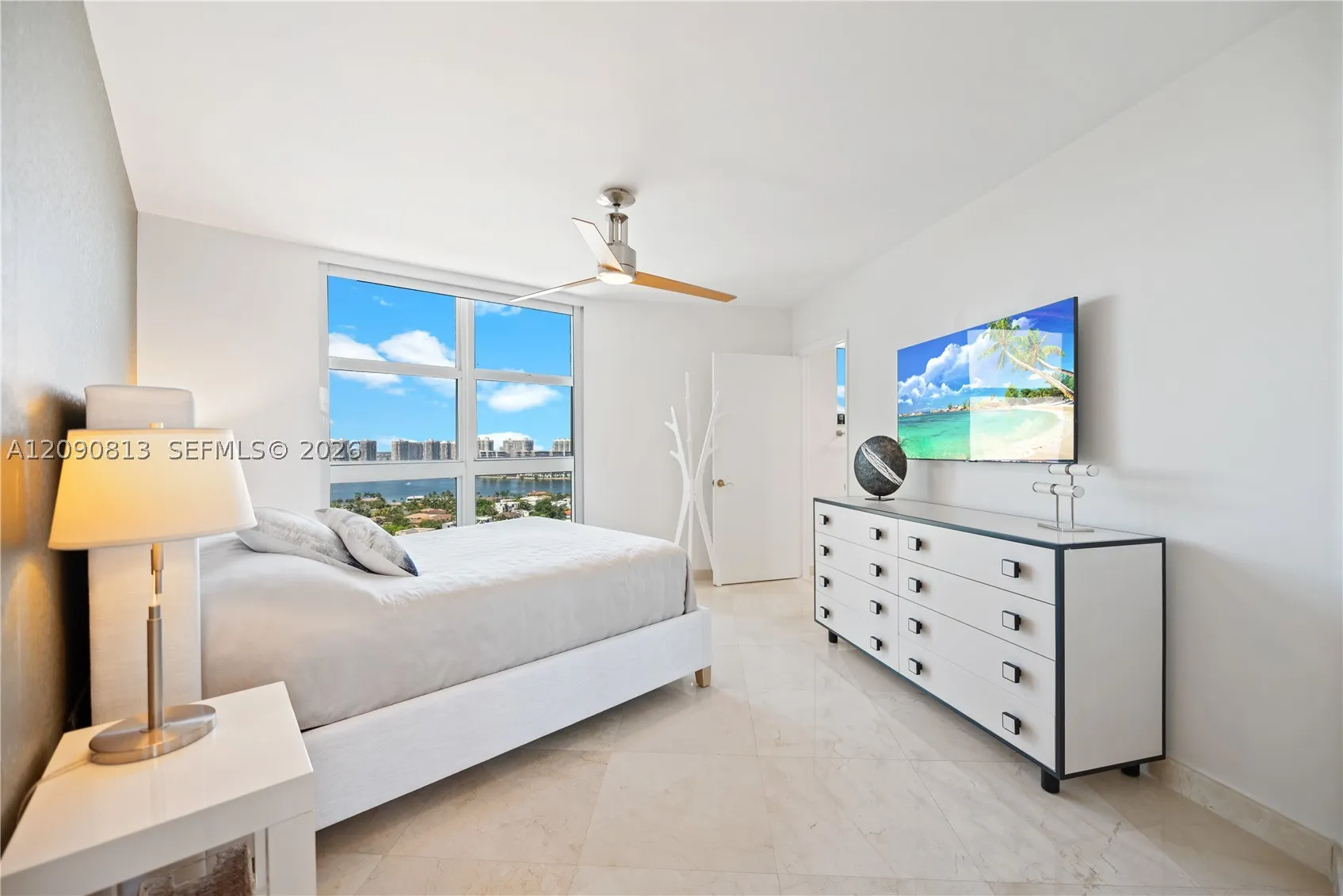 19111 Collins Ave #2207
