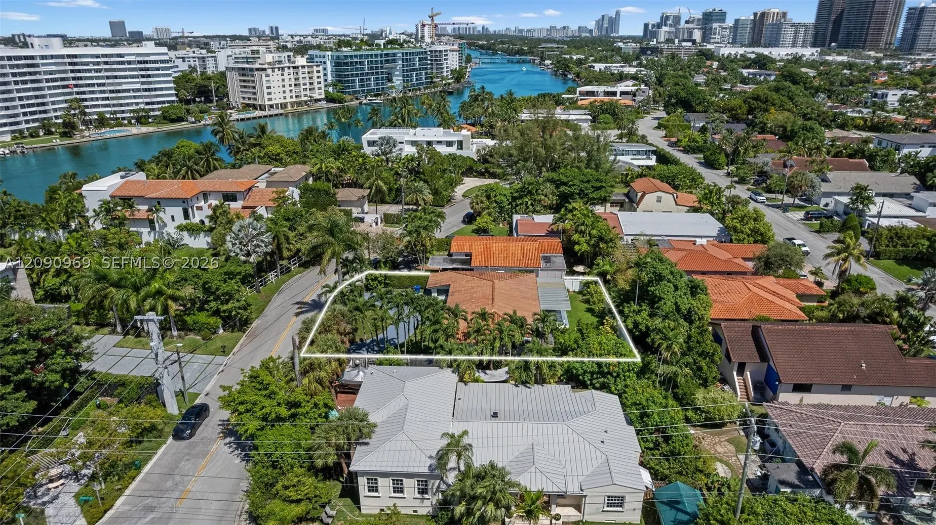 9217 Bay Dr