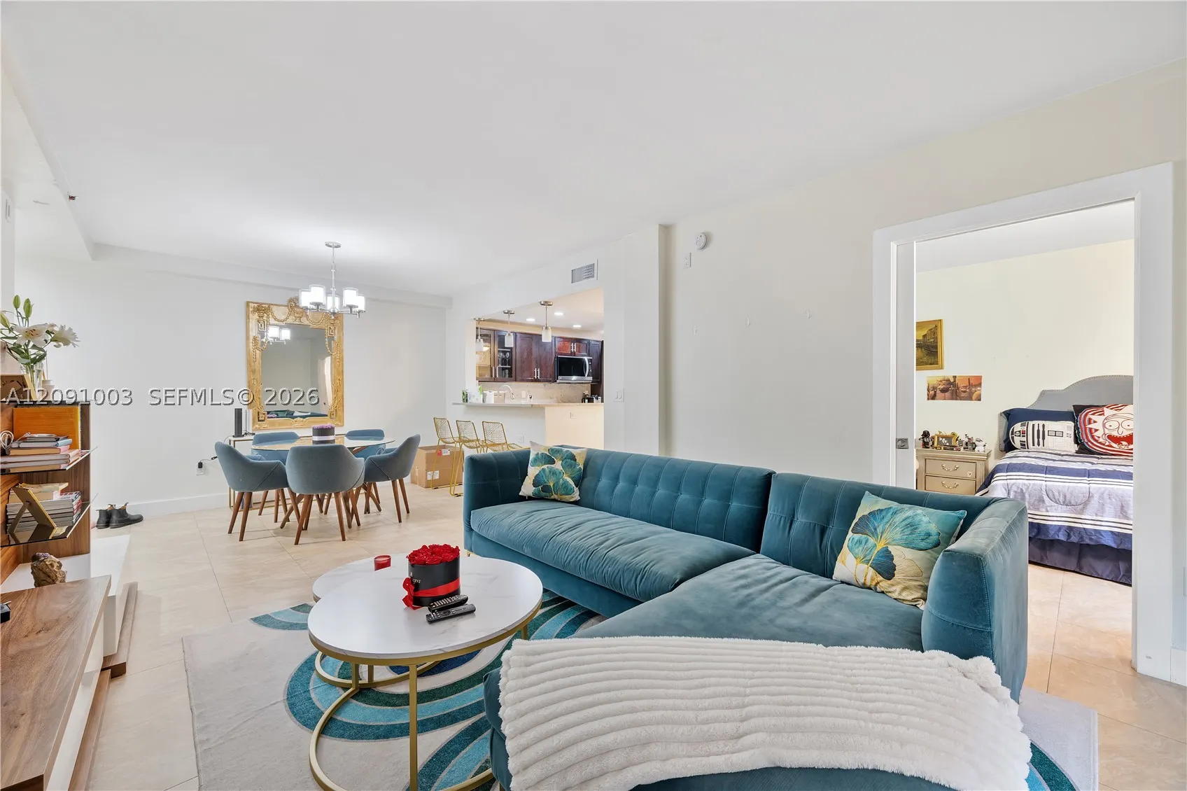 323 Navarre Ave #101